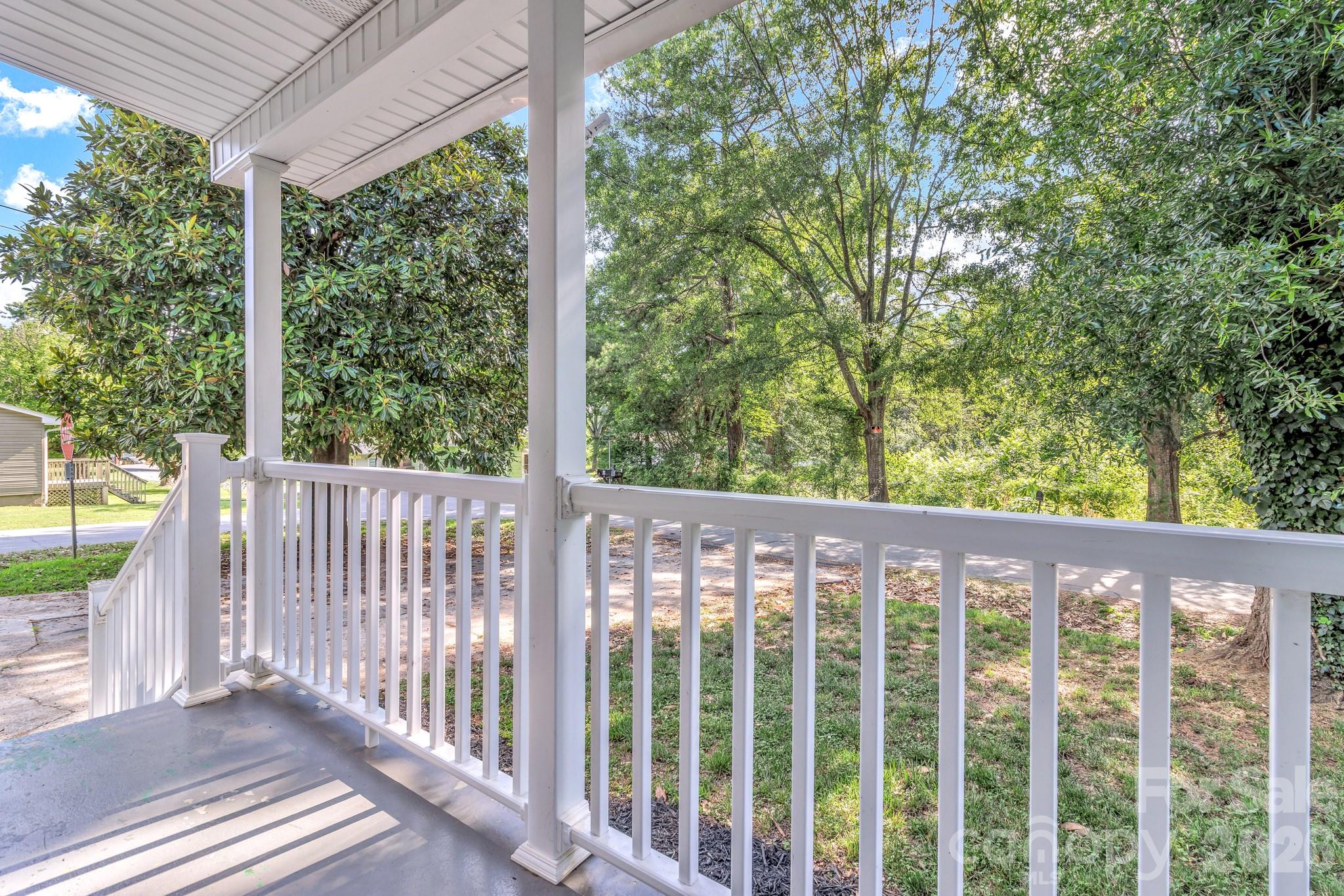 137 J E Morrow Street Property Photo 13