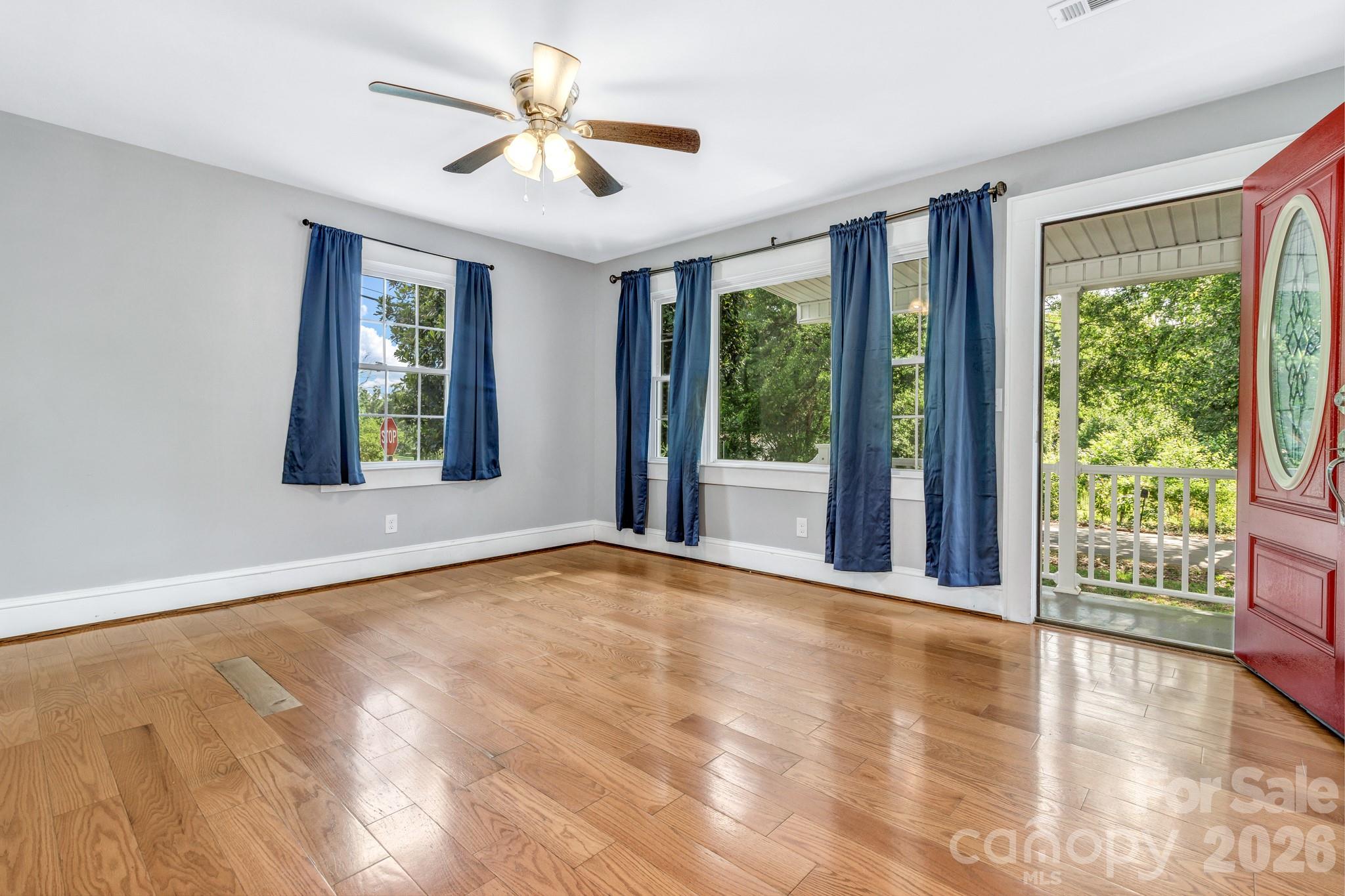 137 J E Morrow Street Property Photo 16