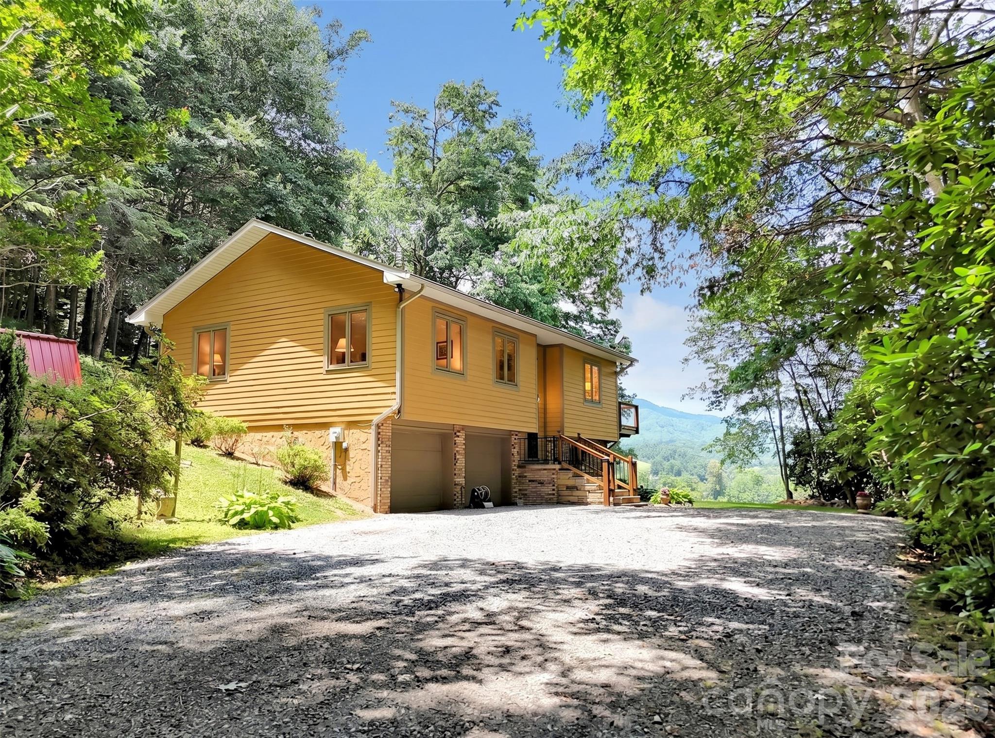 372 Shady Ridge Road Property Photo 1