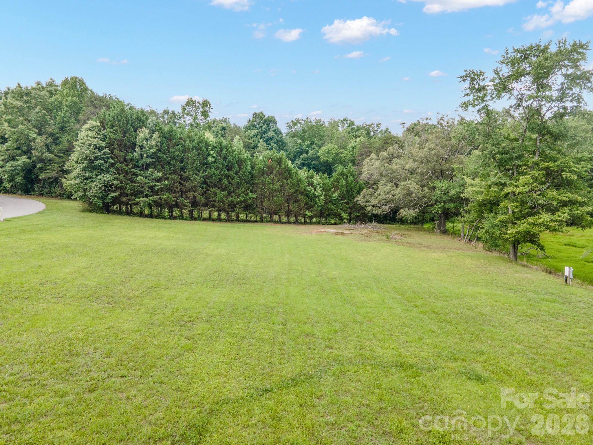 1147 Creekside Drive Property Photo 10