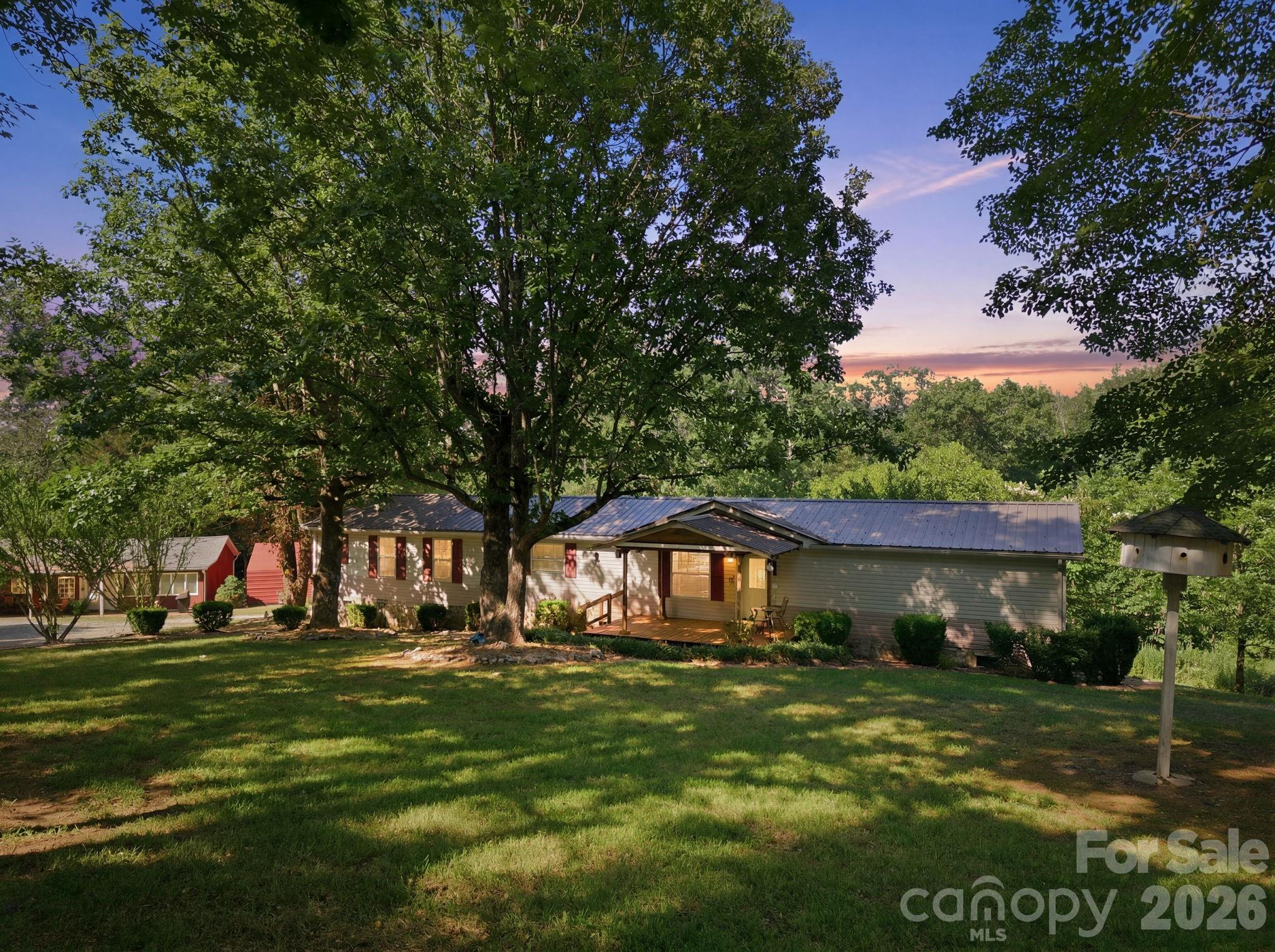 7511 Virginia Ridge Property Photo 1