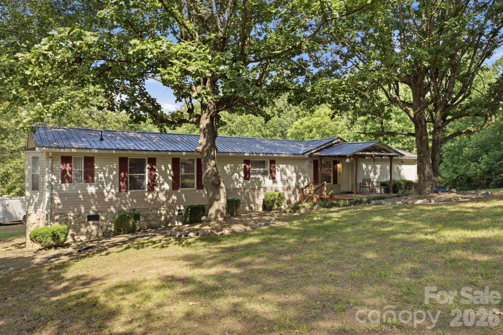 7511 Virginia Ridge Property Photo 3