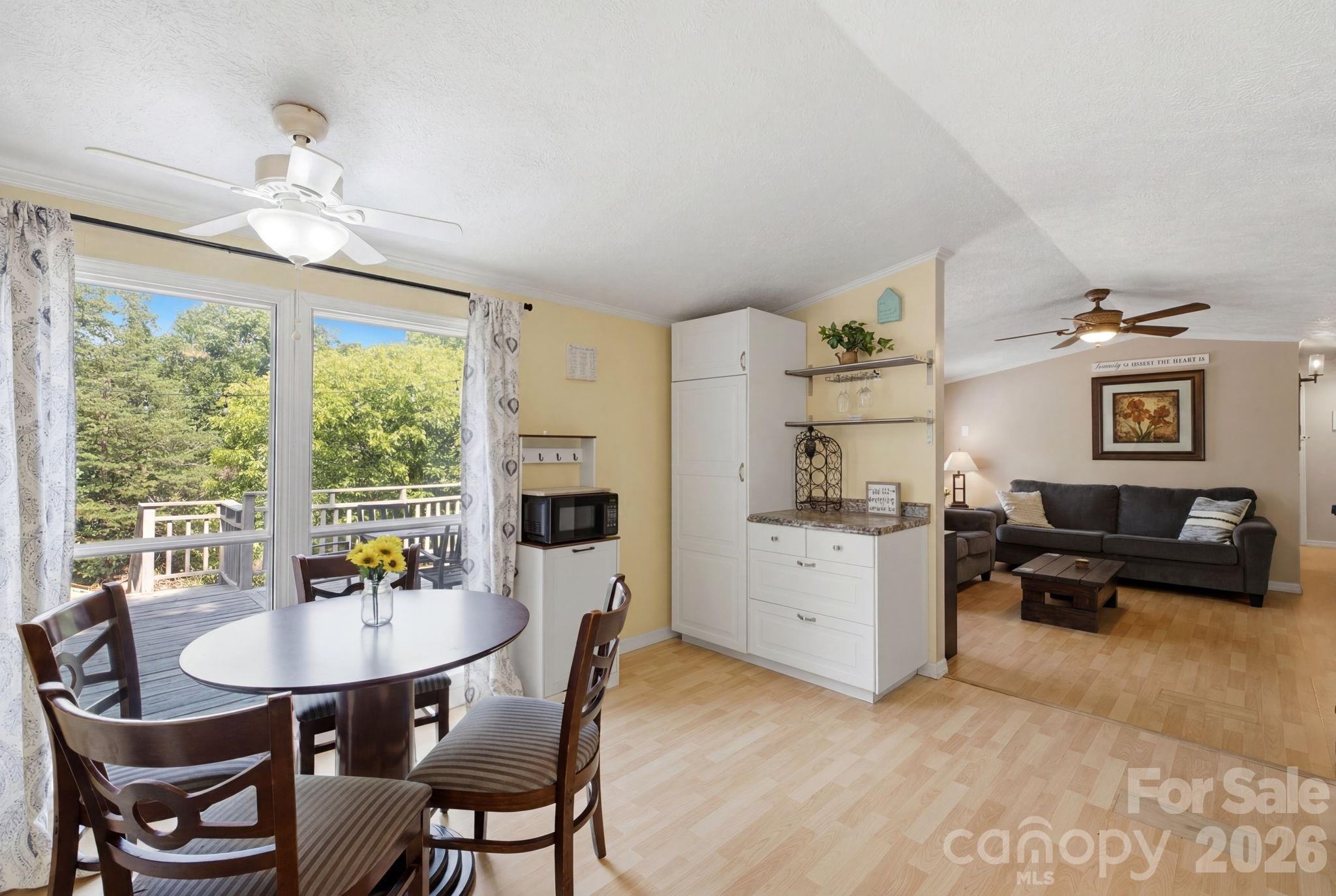 7511 Virginia Ridge Property Photo 6