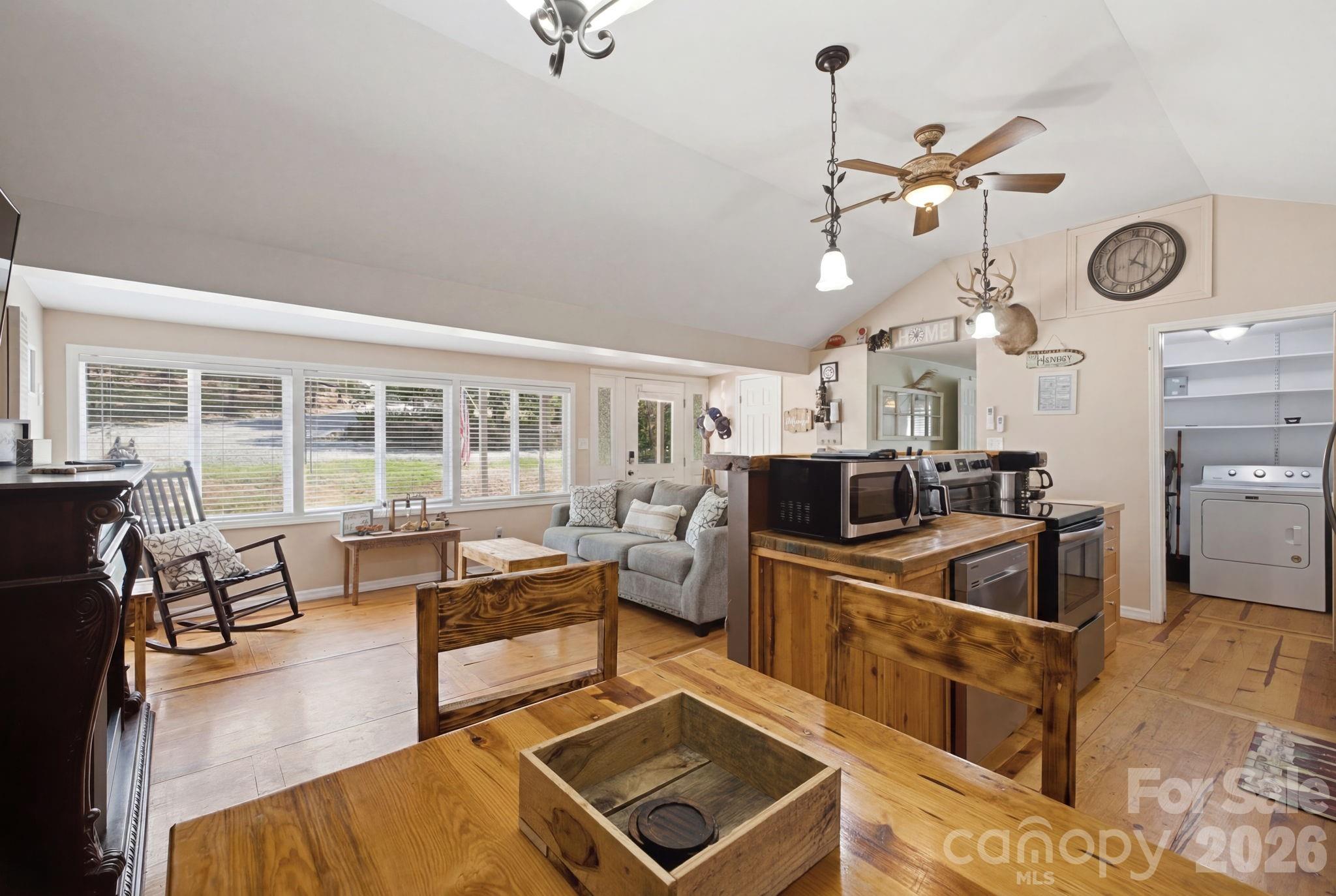 7511 Virginia Ridge Property Photo 23