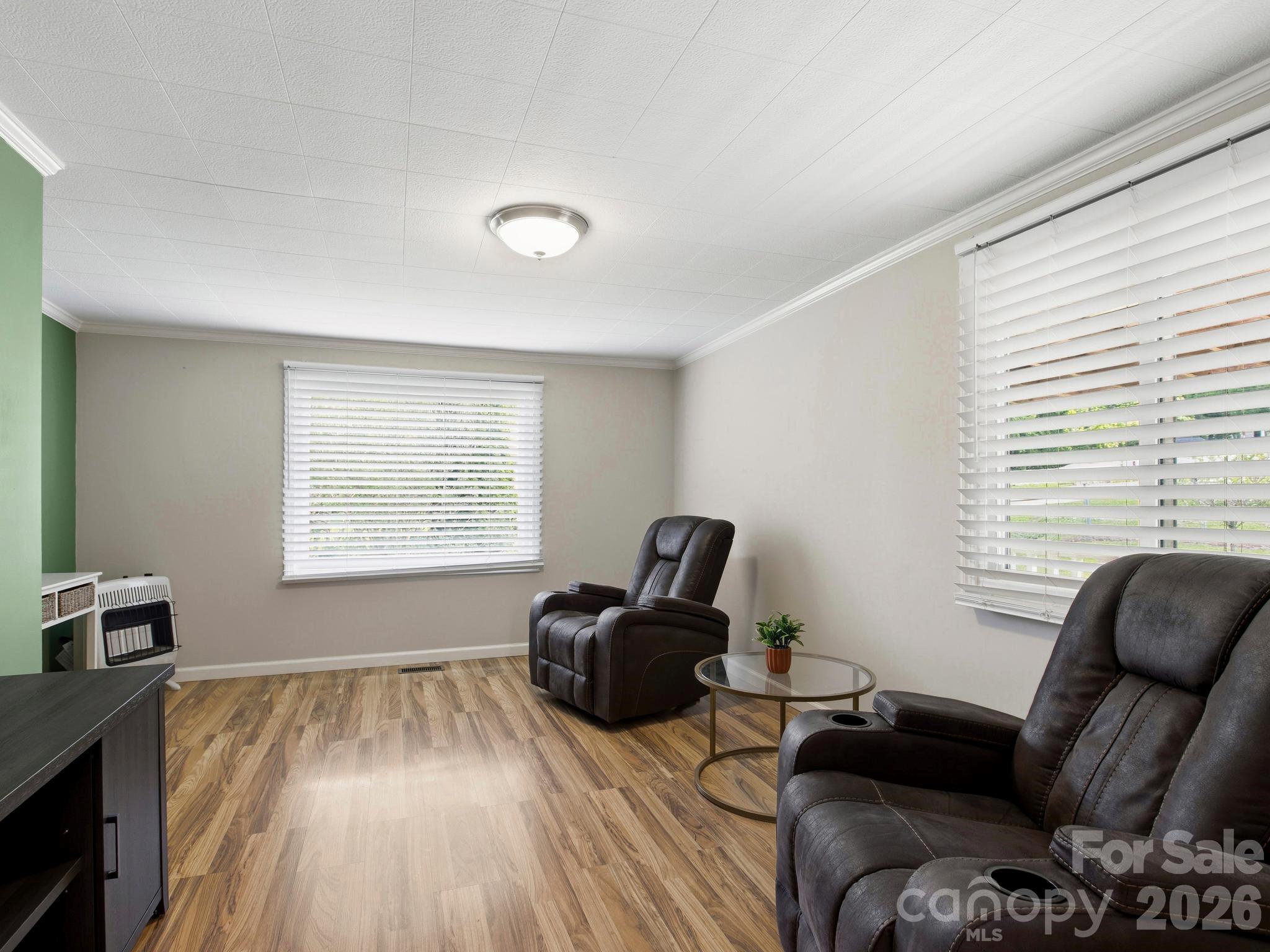 407 Hall Street Property Photo 9