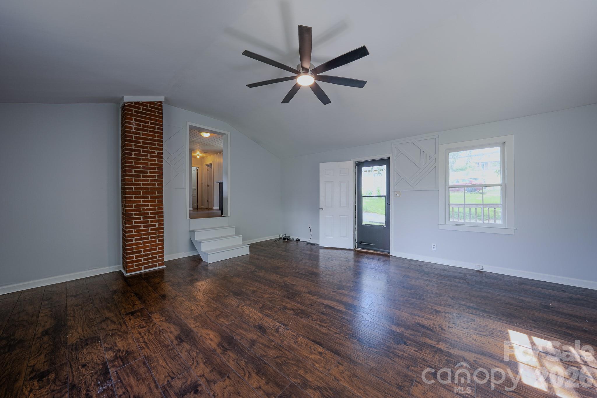 501 Fairview Road Property Photo 6