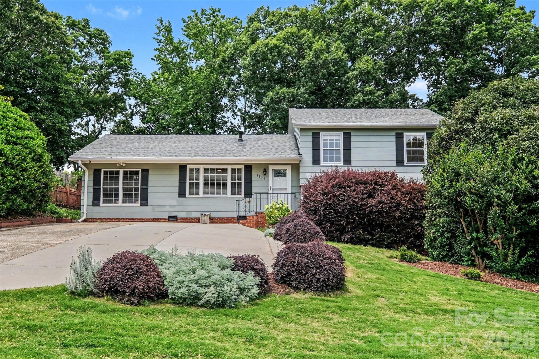 1030 Mclaughlin Drive Property Photo 1