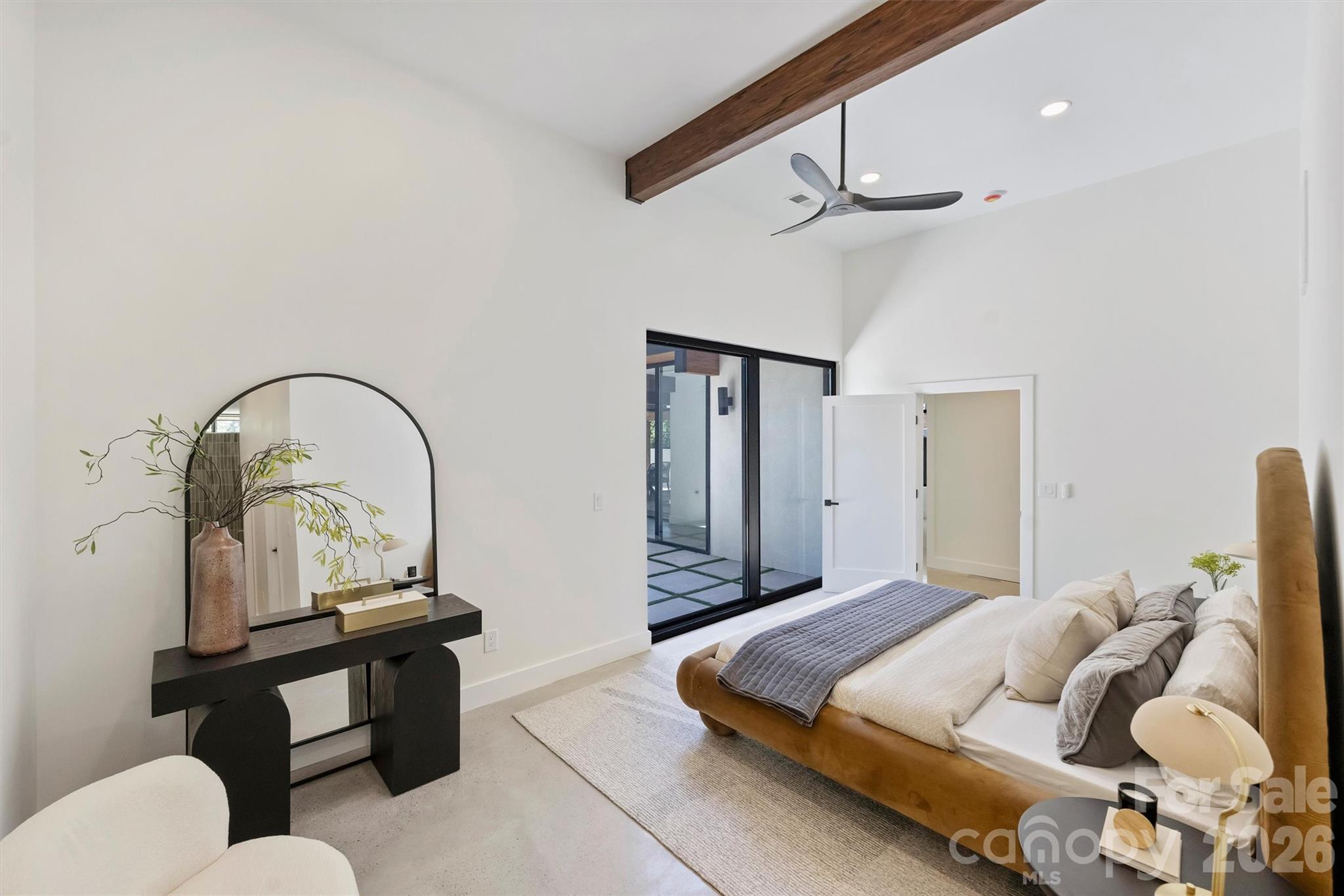 704 Charles Avenue Property Photo 29