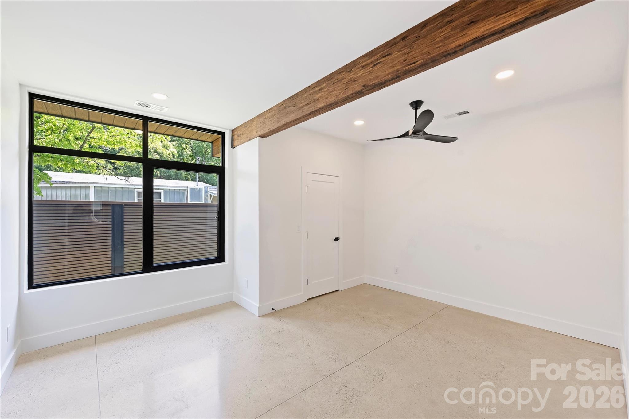 704 Charles Avenue Property Photo 36