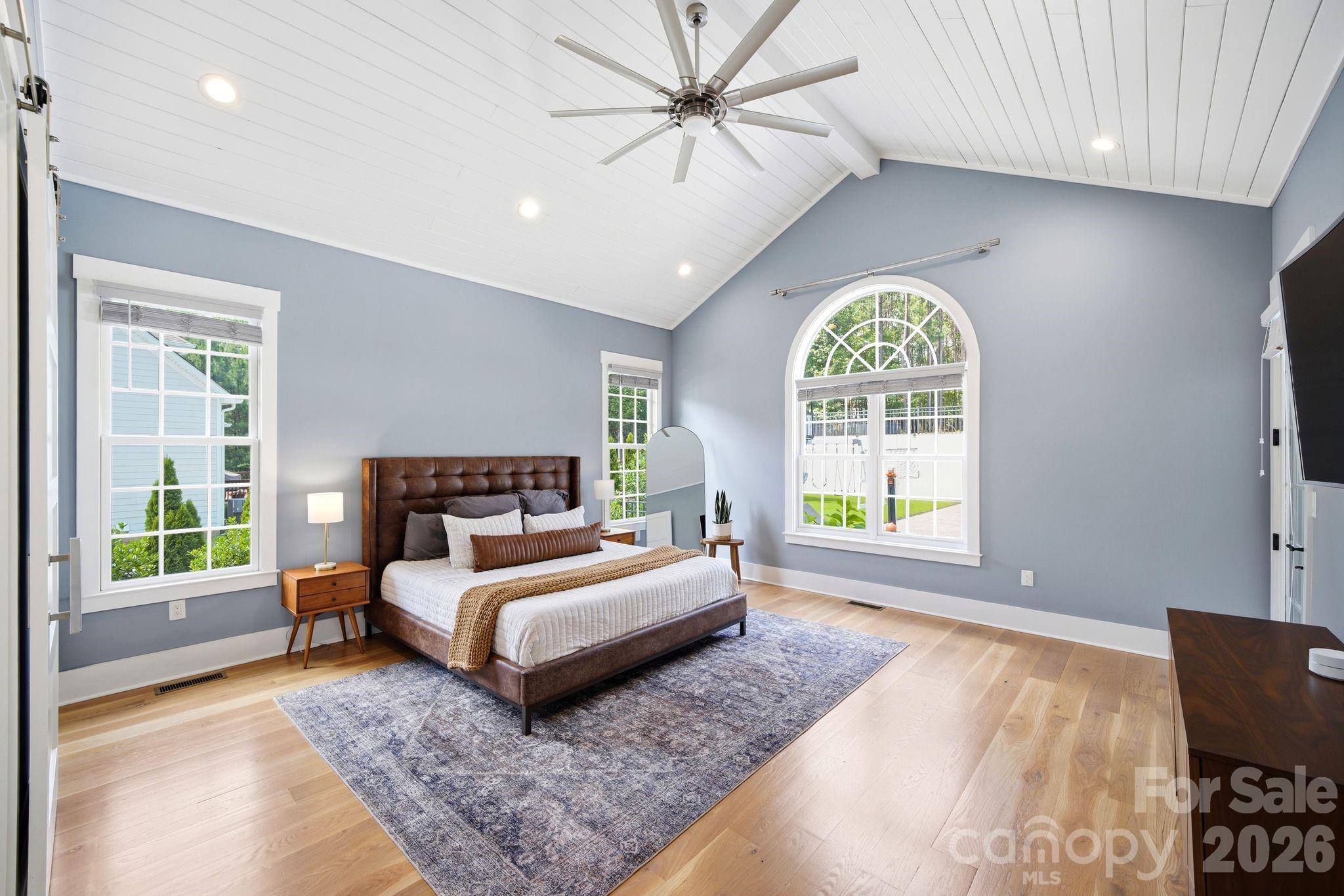 342 Kenway Loop Property Photo 6