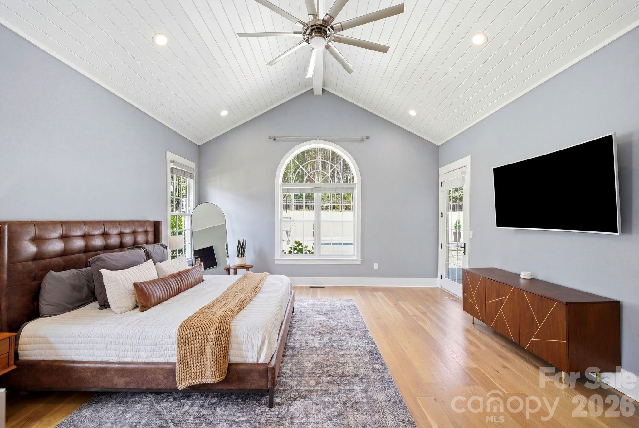 342 Kenway Loop Property Photo 8
