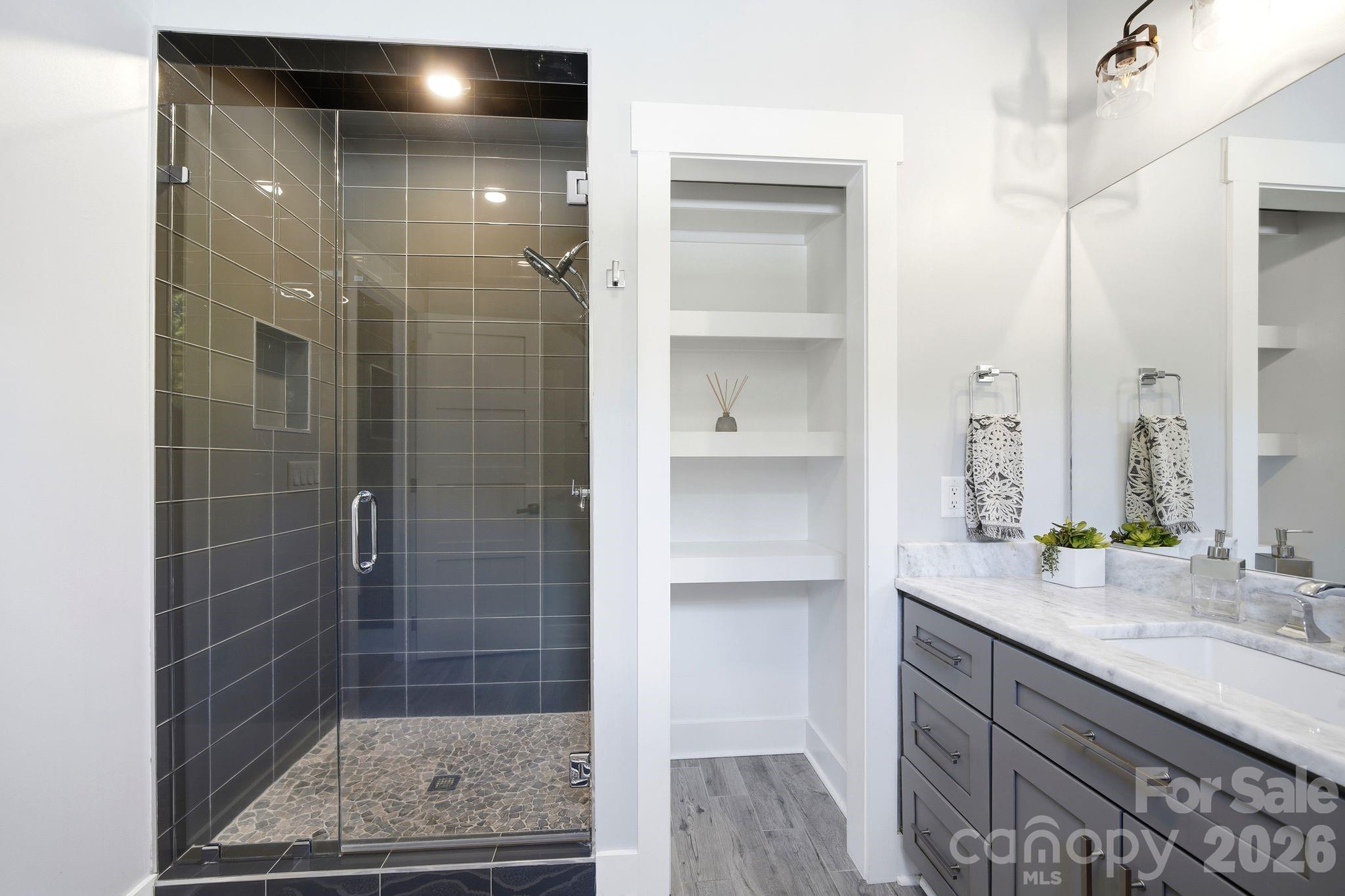 342 Kenway Loop Property Photo 19