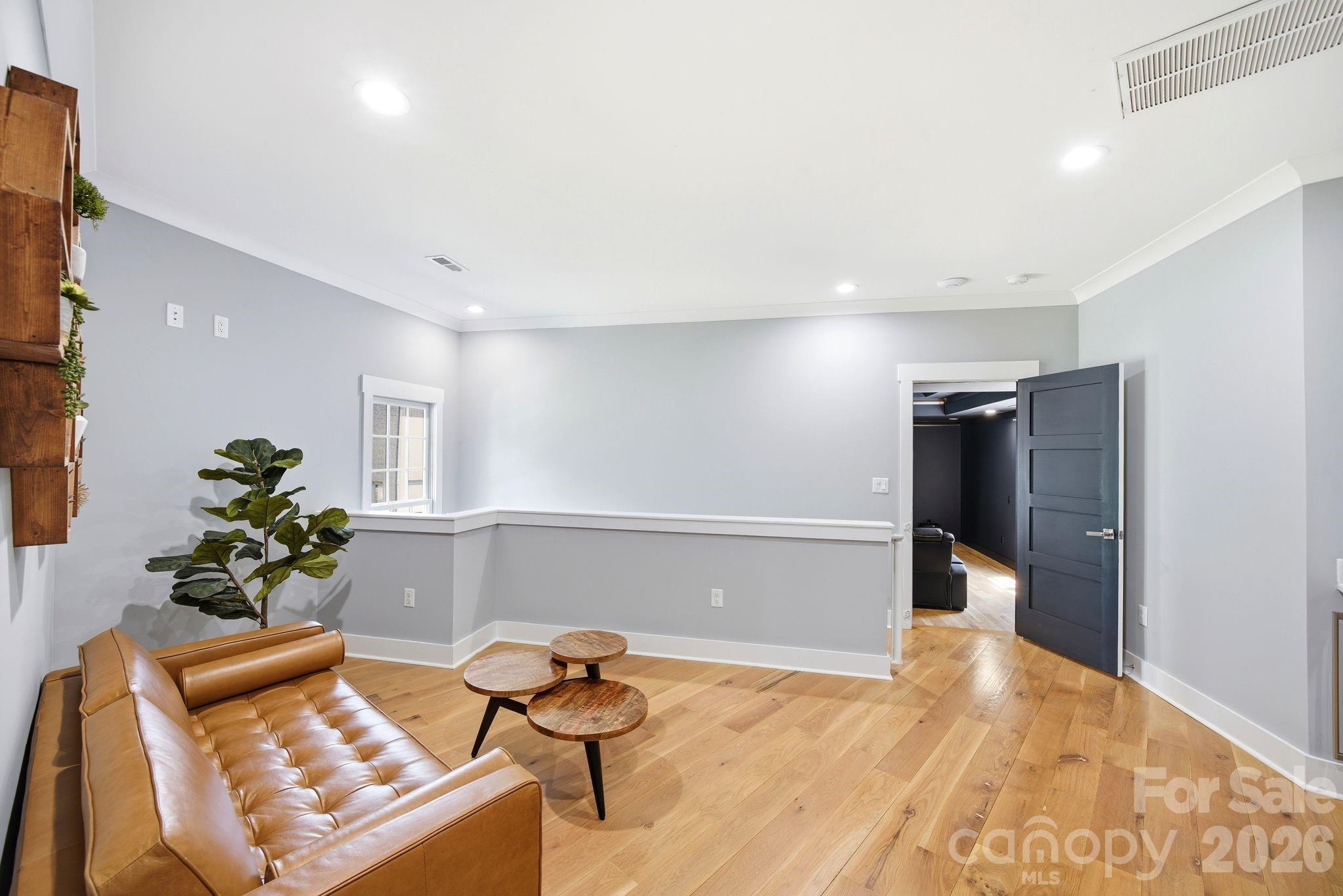 342 Kenway Loop Property Photo 24