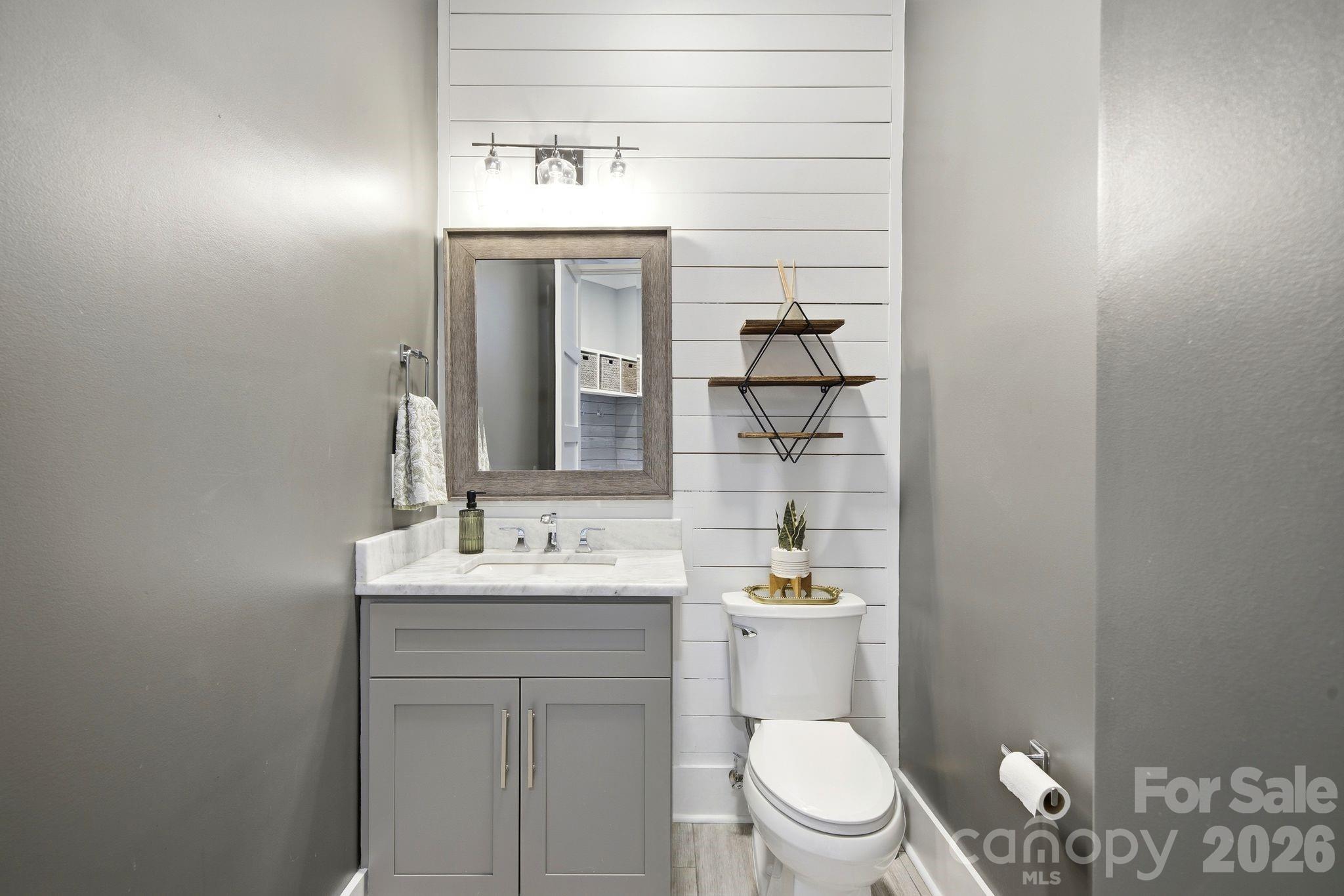 342 Kenway Loop Property Photo 35