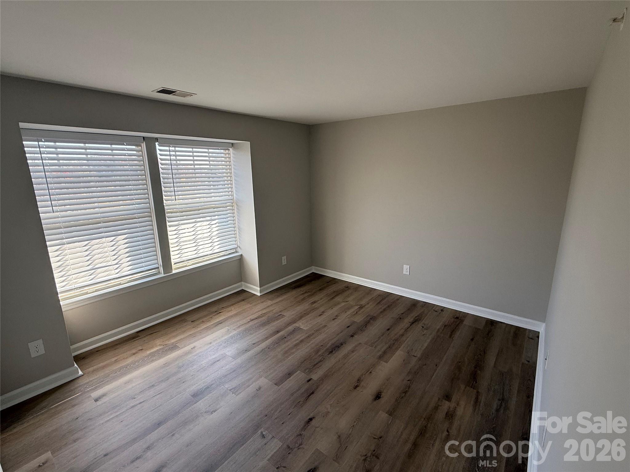 1604 Arlyn Circle J Property Photo 16
