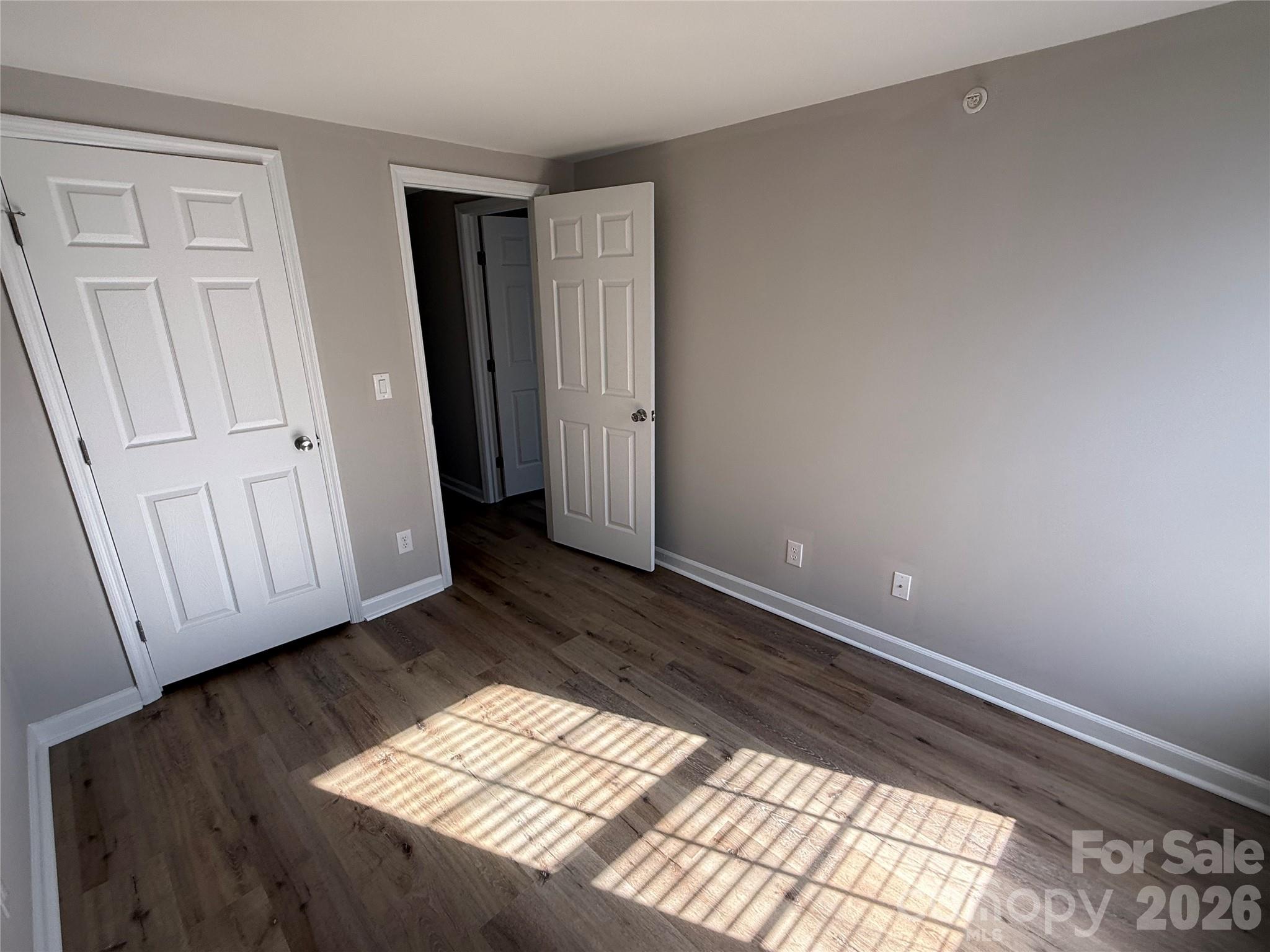1604 Arlyn Circle J Property Photo 21