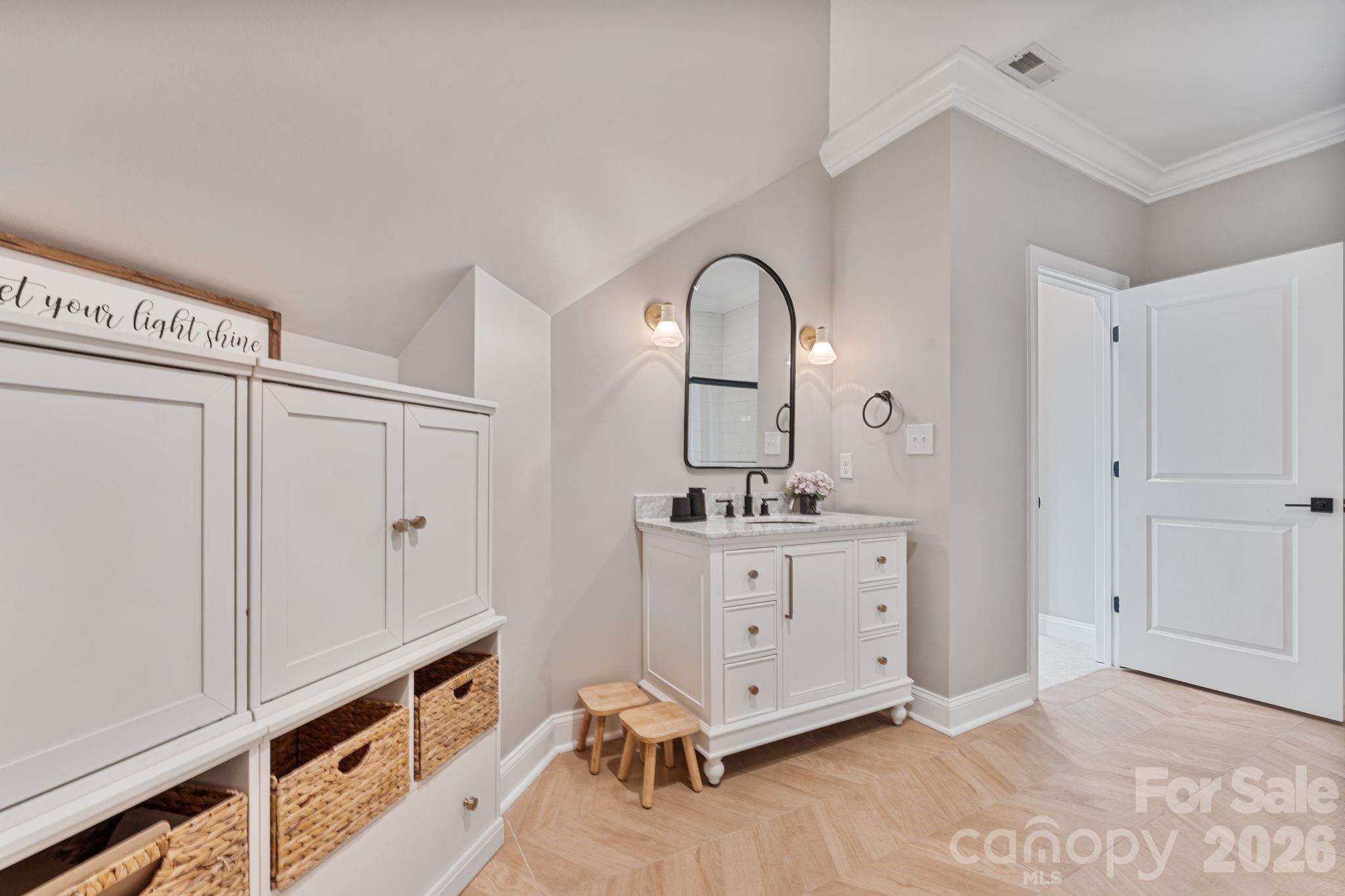 182 Malibu Road Property Photo 29