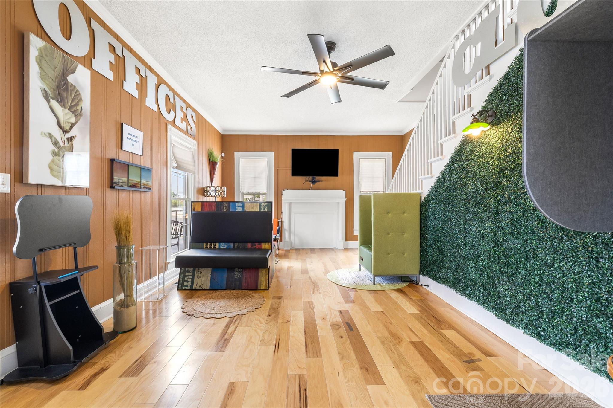 306 N Main Street Property Photo 7