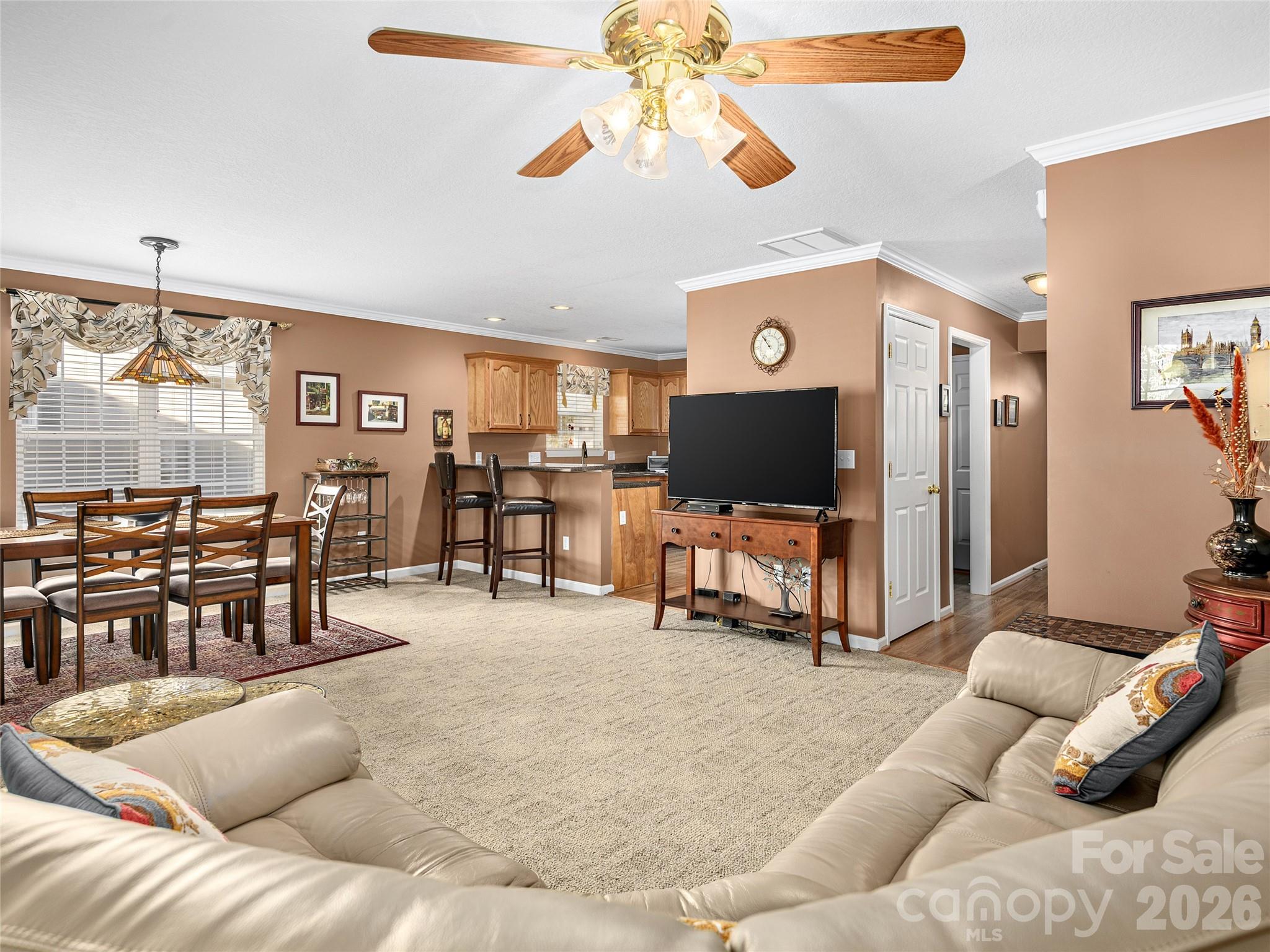 15 Willowick Drive Property Photo 5