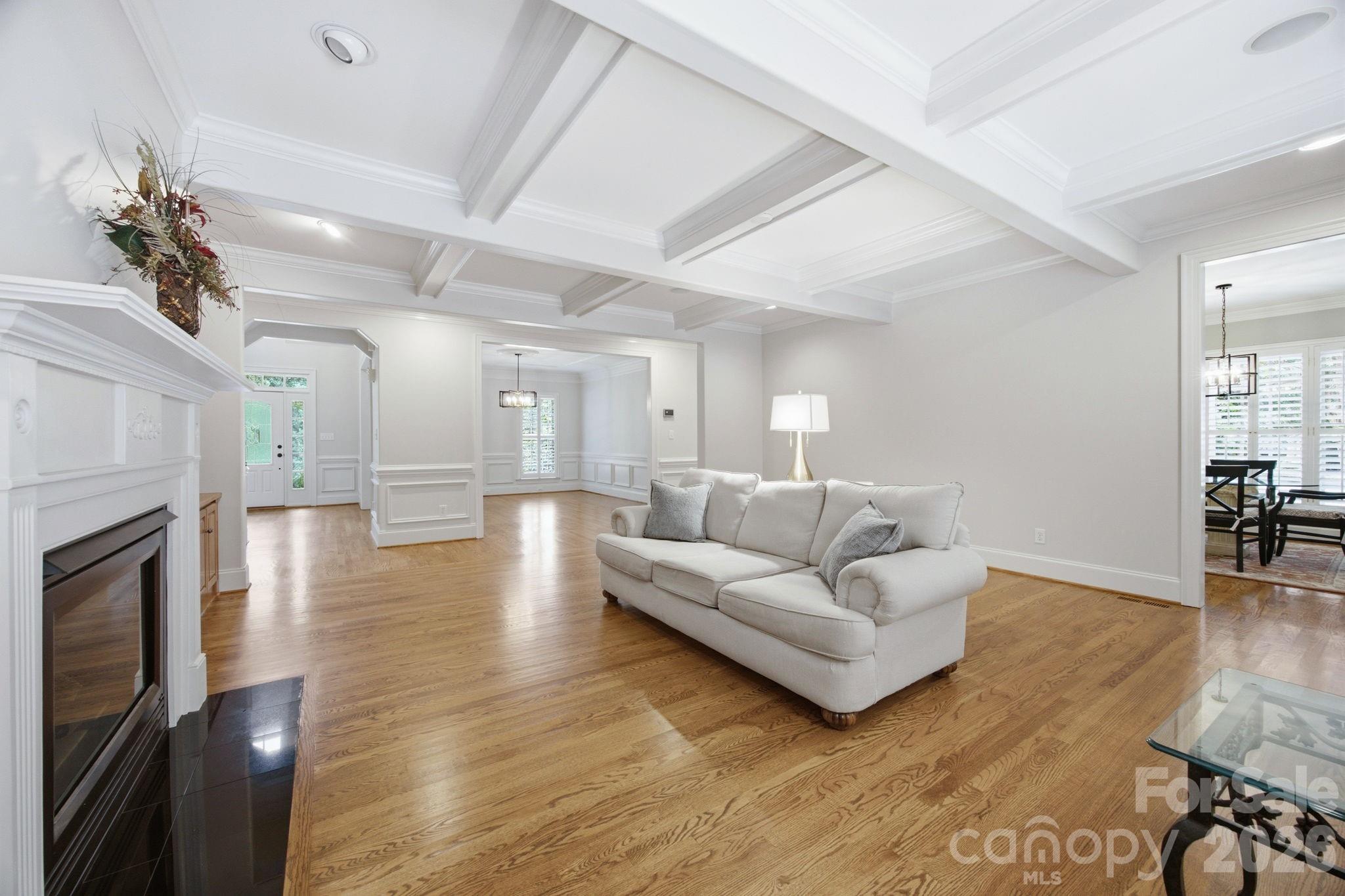 1016 Firethorne Club Drive Property Photo 11