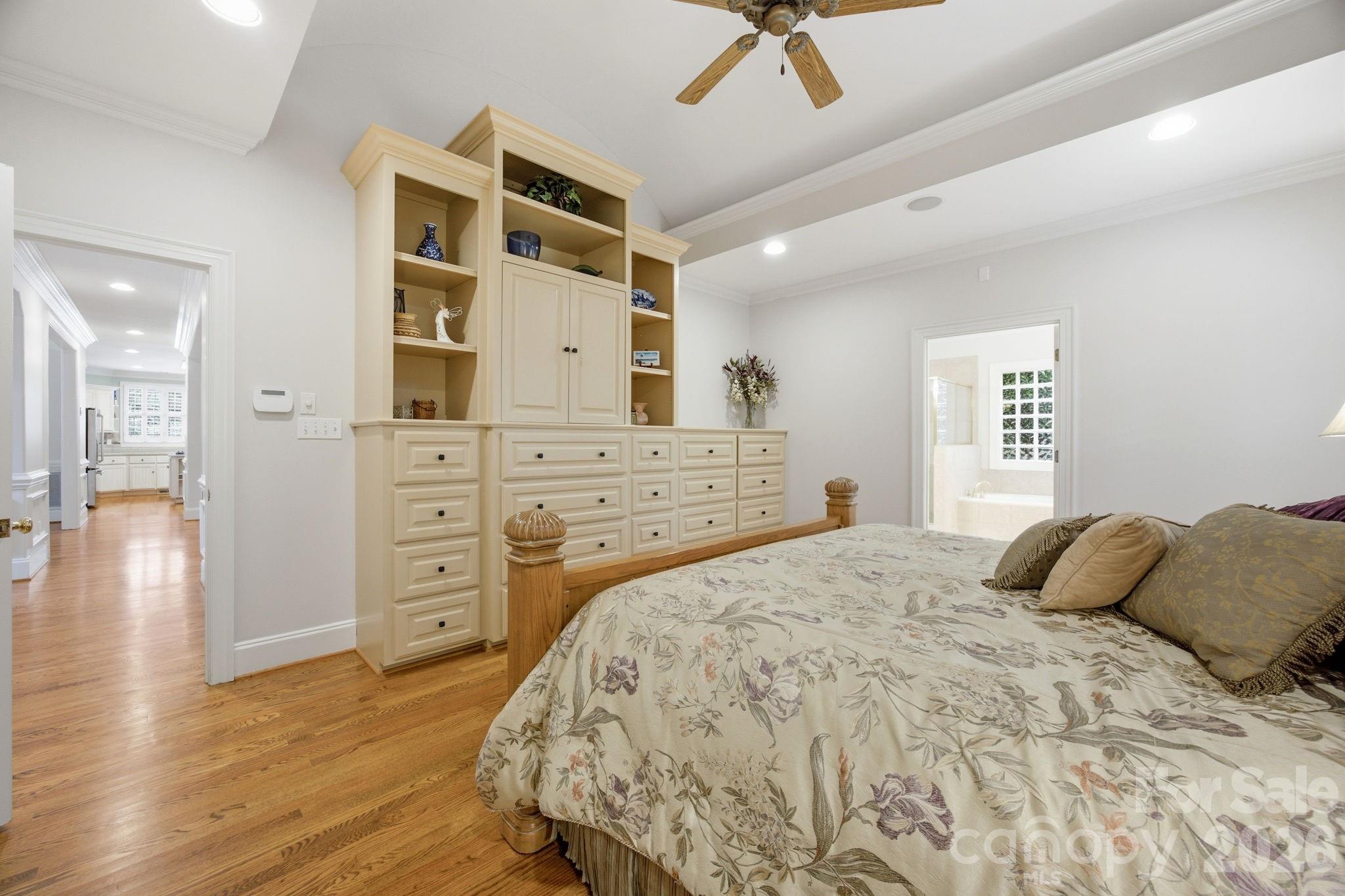 1016 Firethorne Club Drive Property Photo 15
