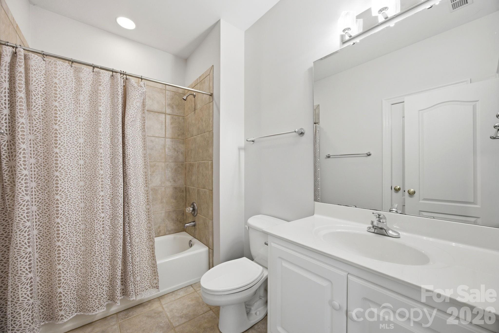 1016 Firethorne Club Drive Property Photo 29
