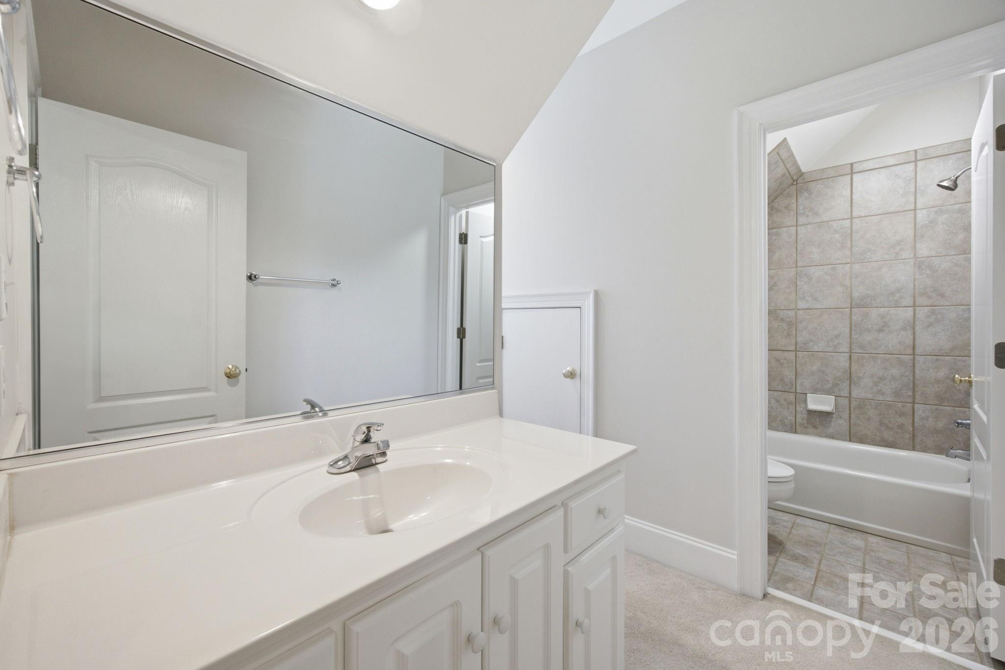 1016 Firethorne Club Drive Property Photo 31