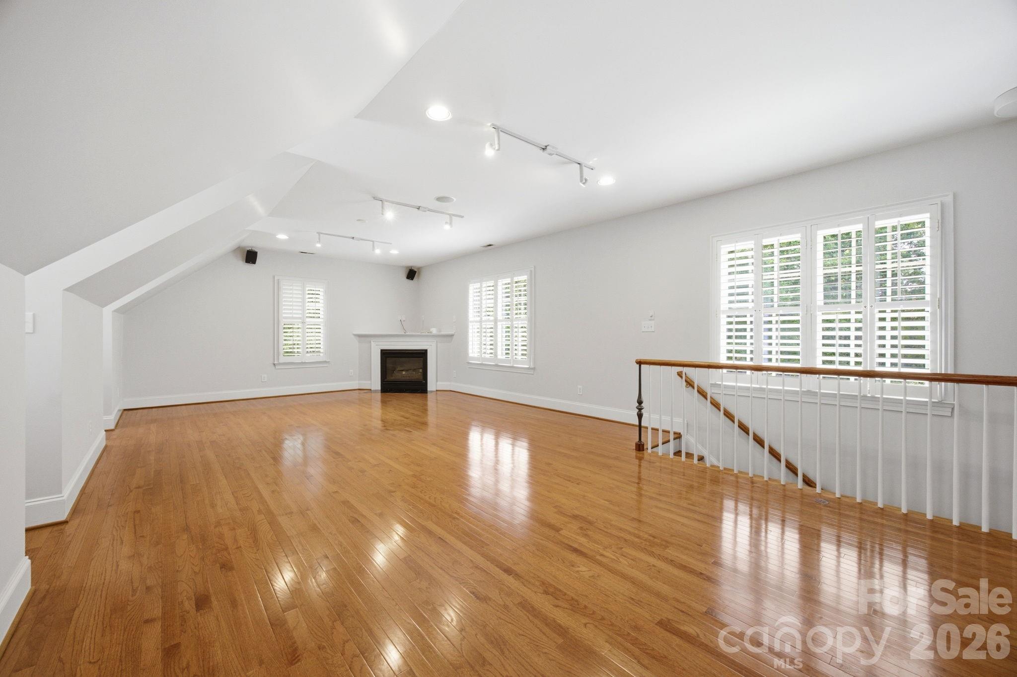 1016 Firethorne Club Drive Property Photo 35