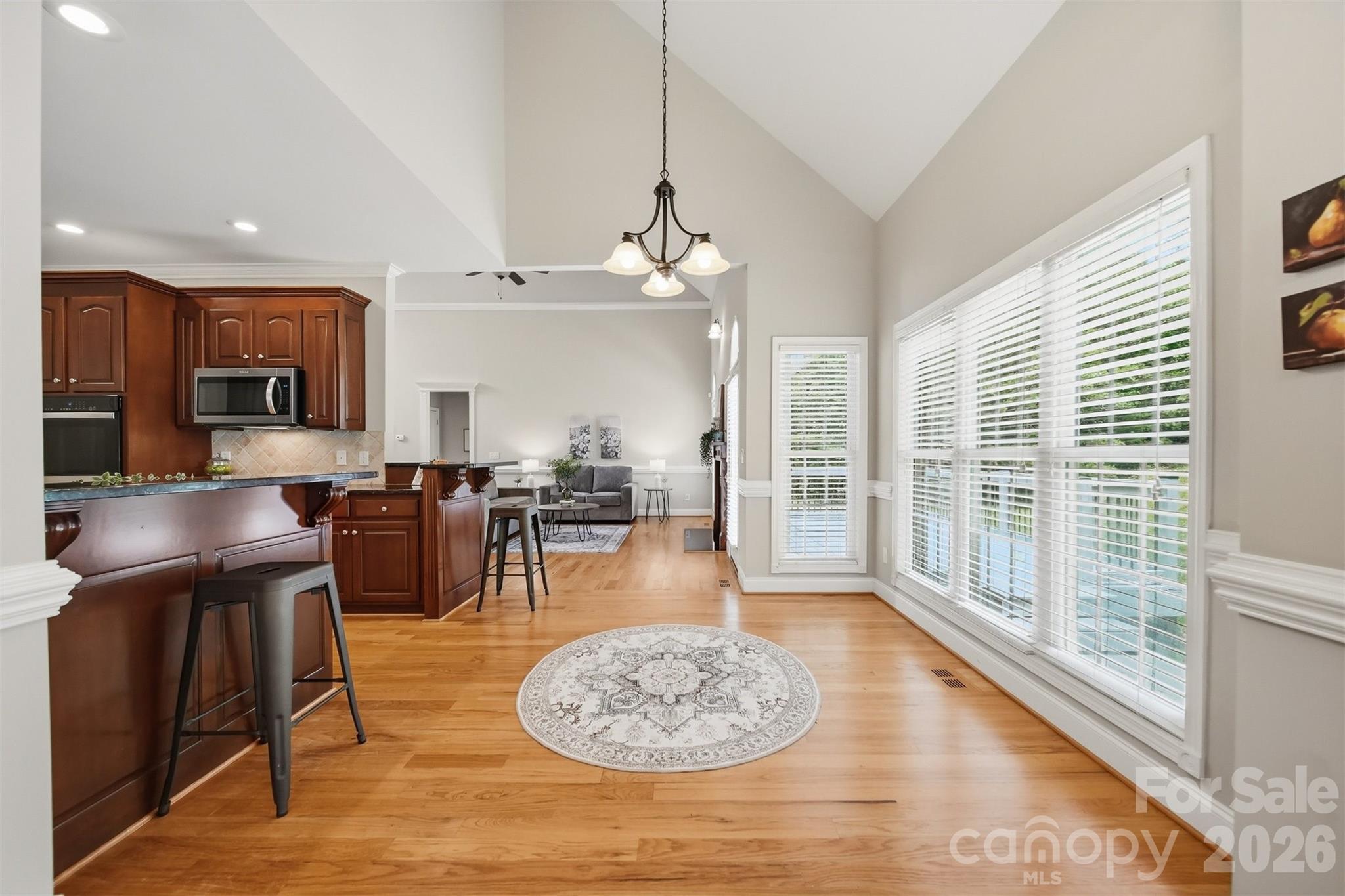 1110 Mayfield Circle Property Photo 14