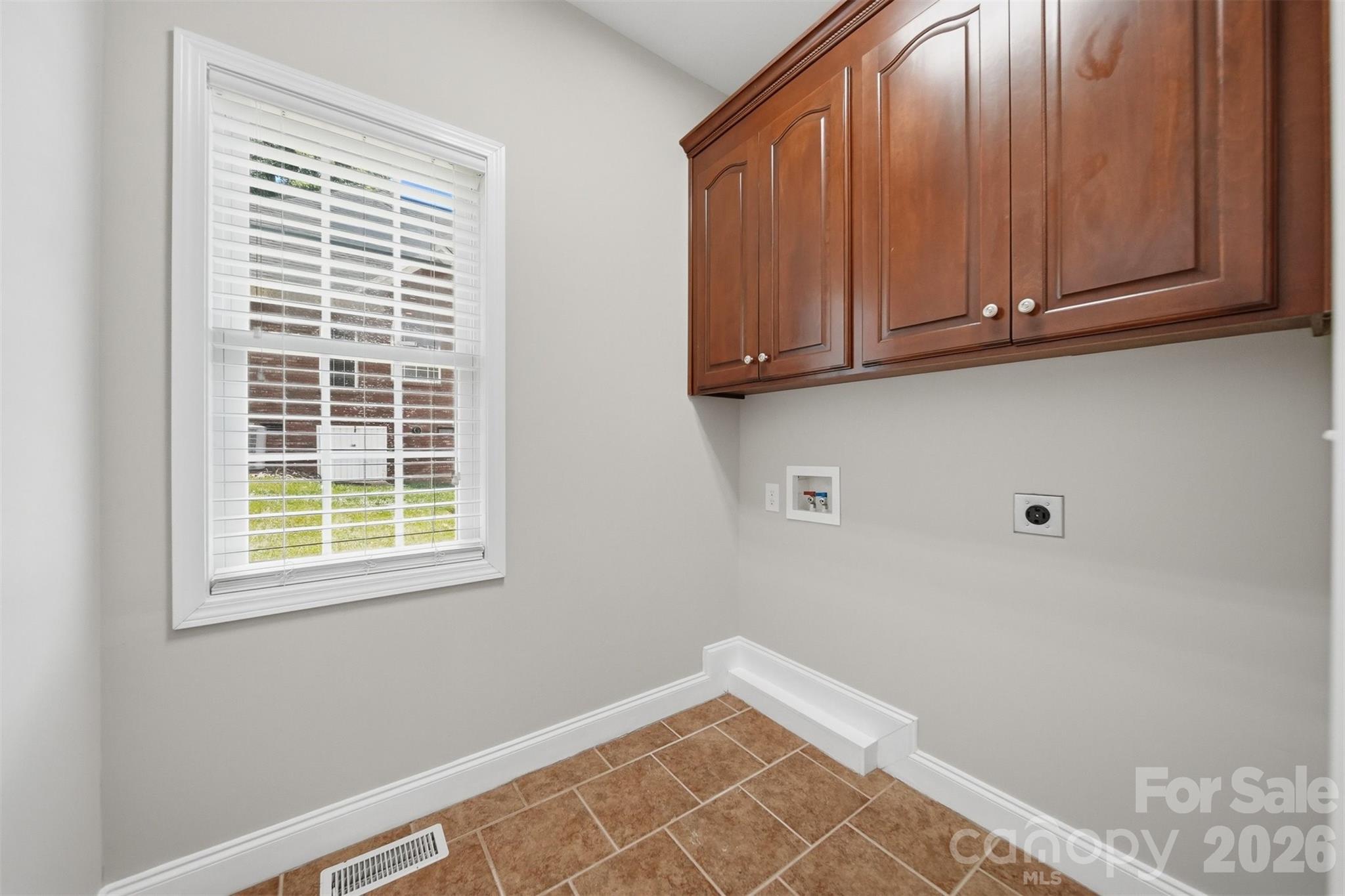 1110 Mayfield Circle Property Photo 31