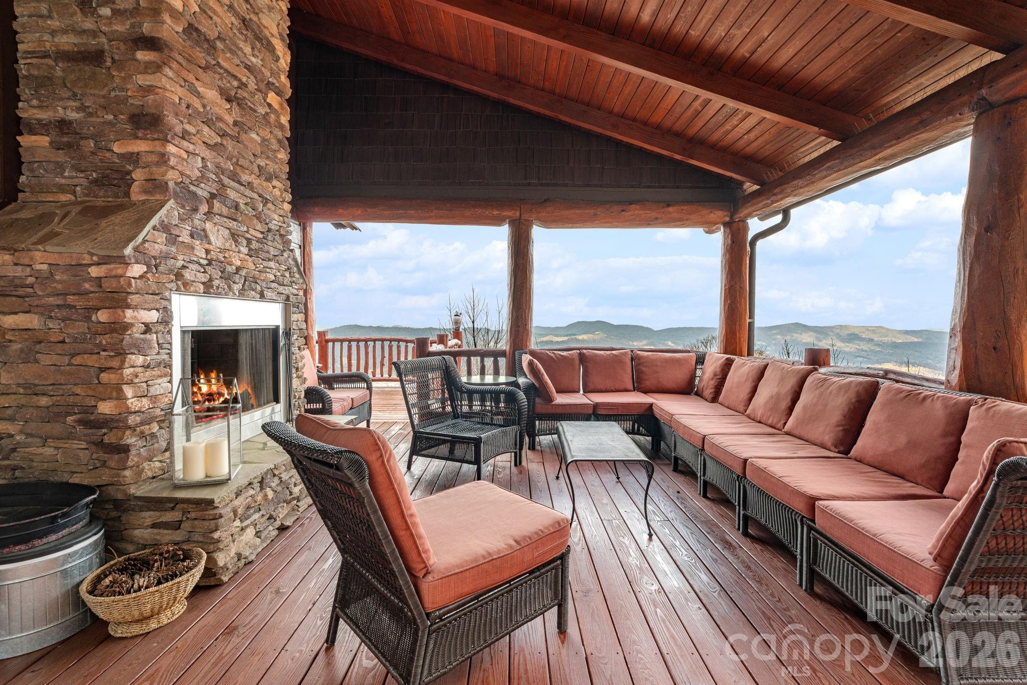 635 Acorn Nvno Property Photo 15