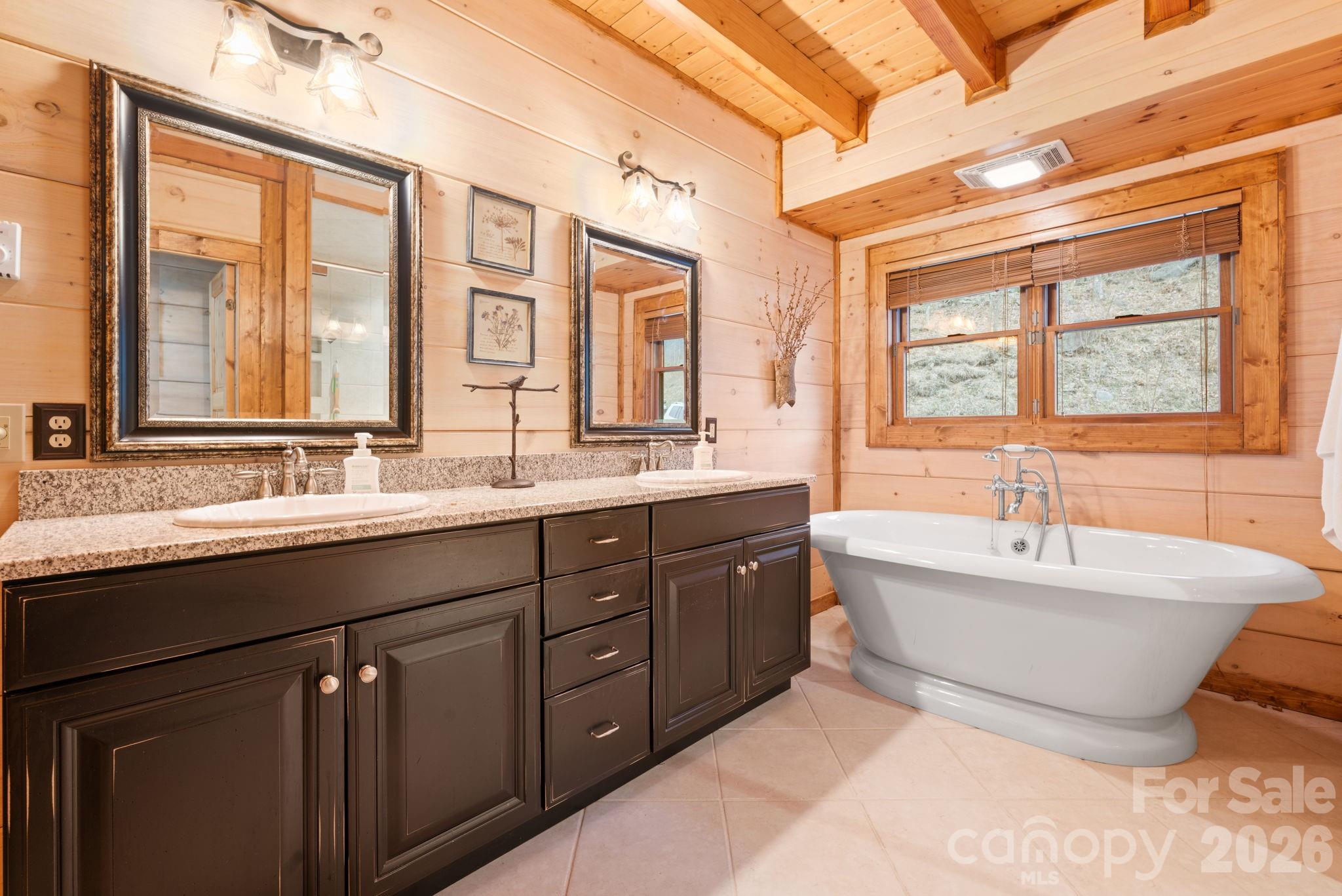635 Acorn Nvno Property Photo 22