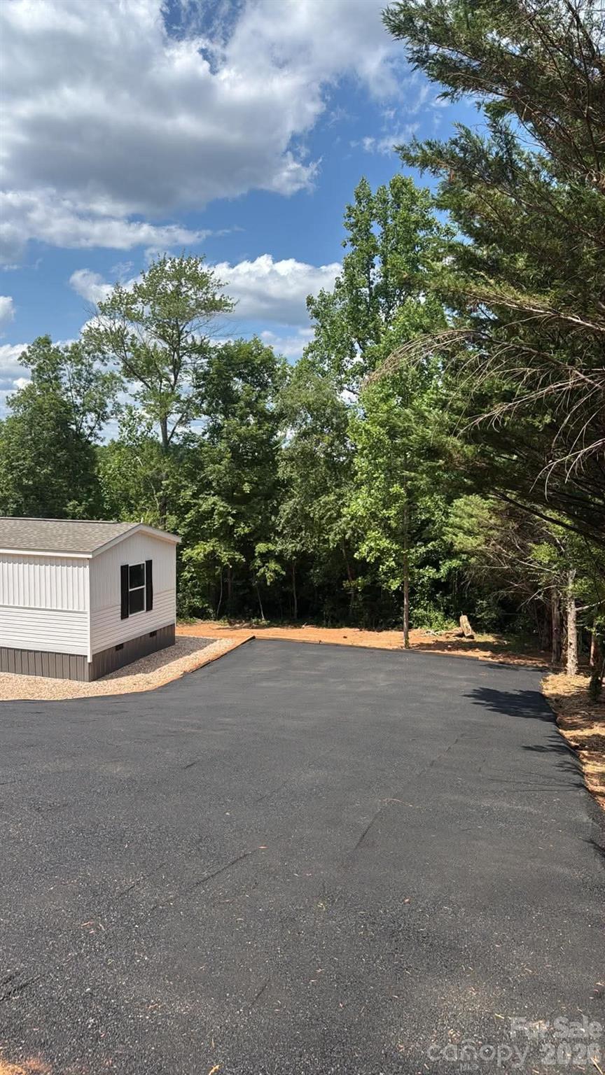 7499 Virginia Ridge Property Photo 3