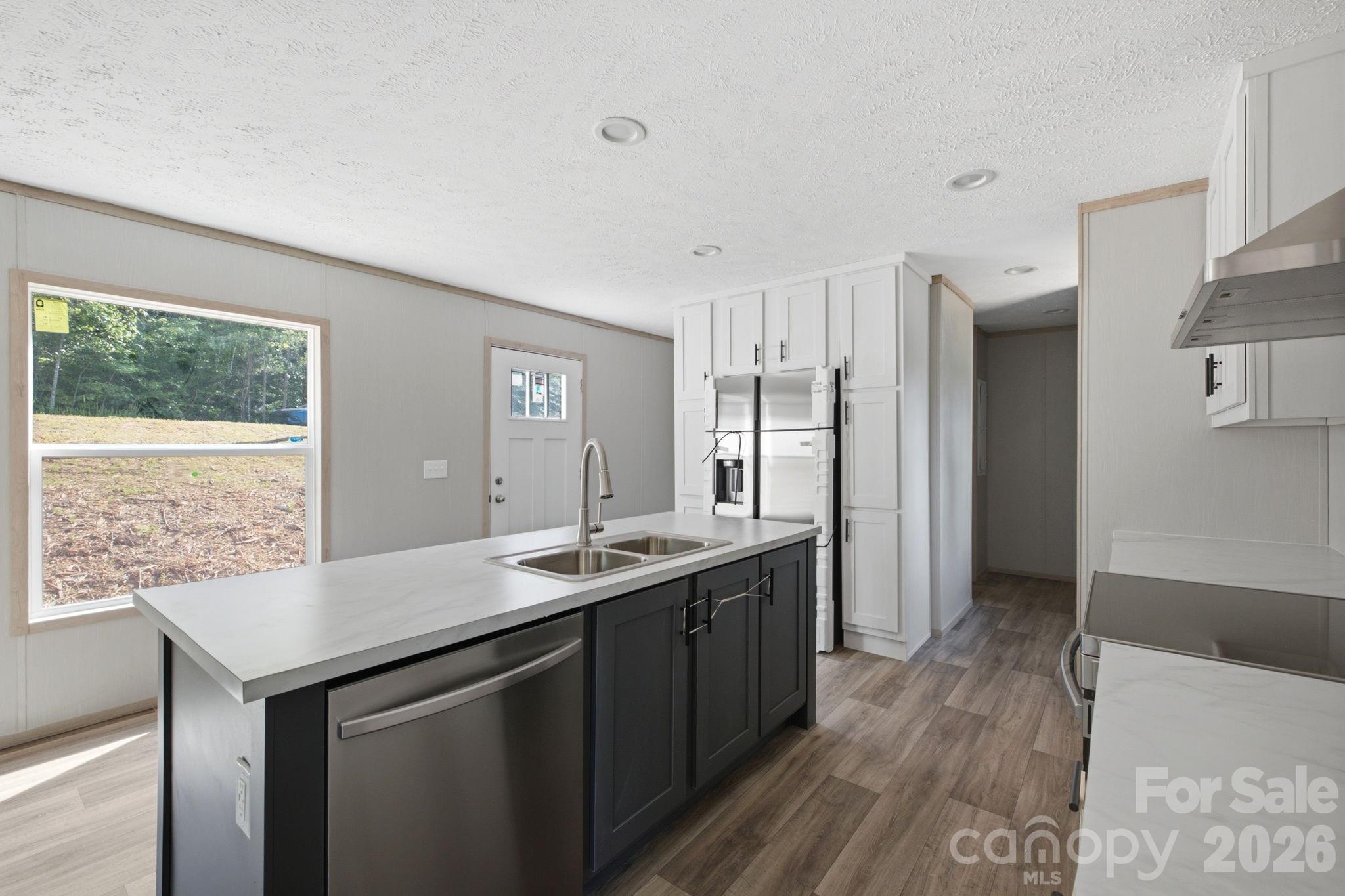 7499 Virginia Ridge Property Photo 9