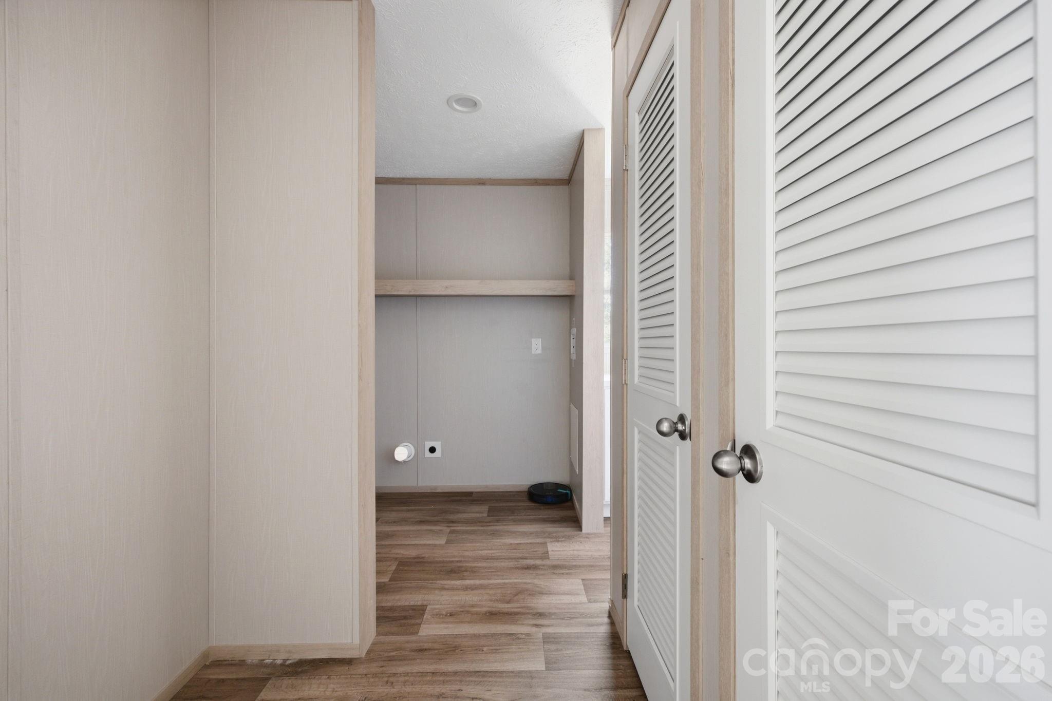 7499 Virginia Ridge Property Photo 19