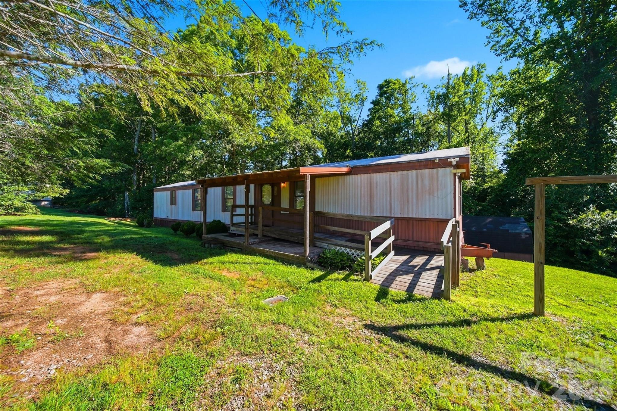 300 Excelsior Drive Property Photo 1