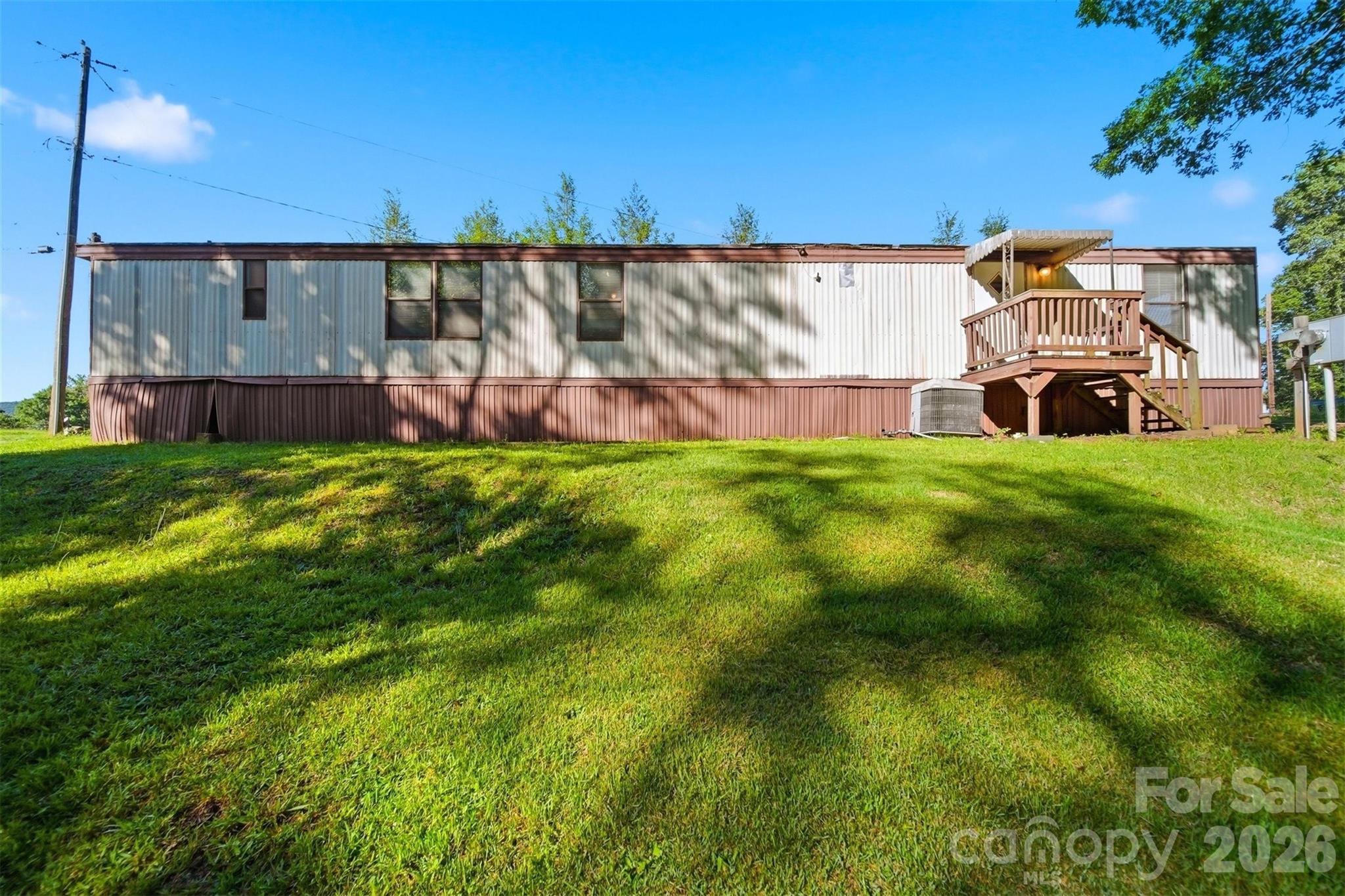 300 Excelsior Drive Property Photo 5