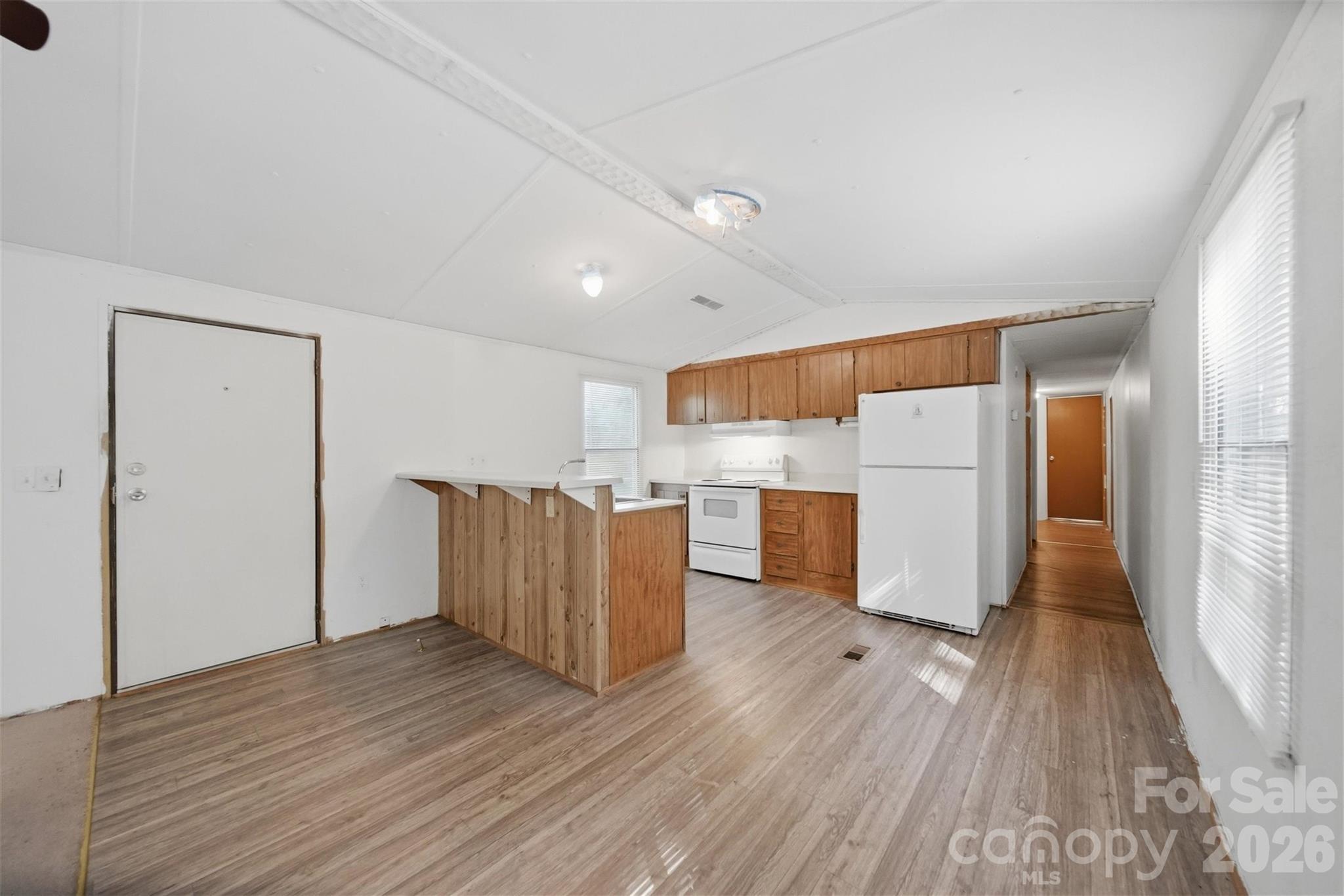 300 Excelsior Drive Property Photo 10