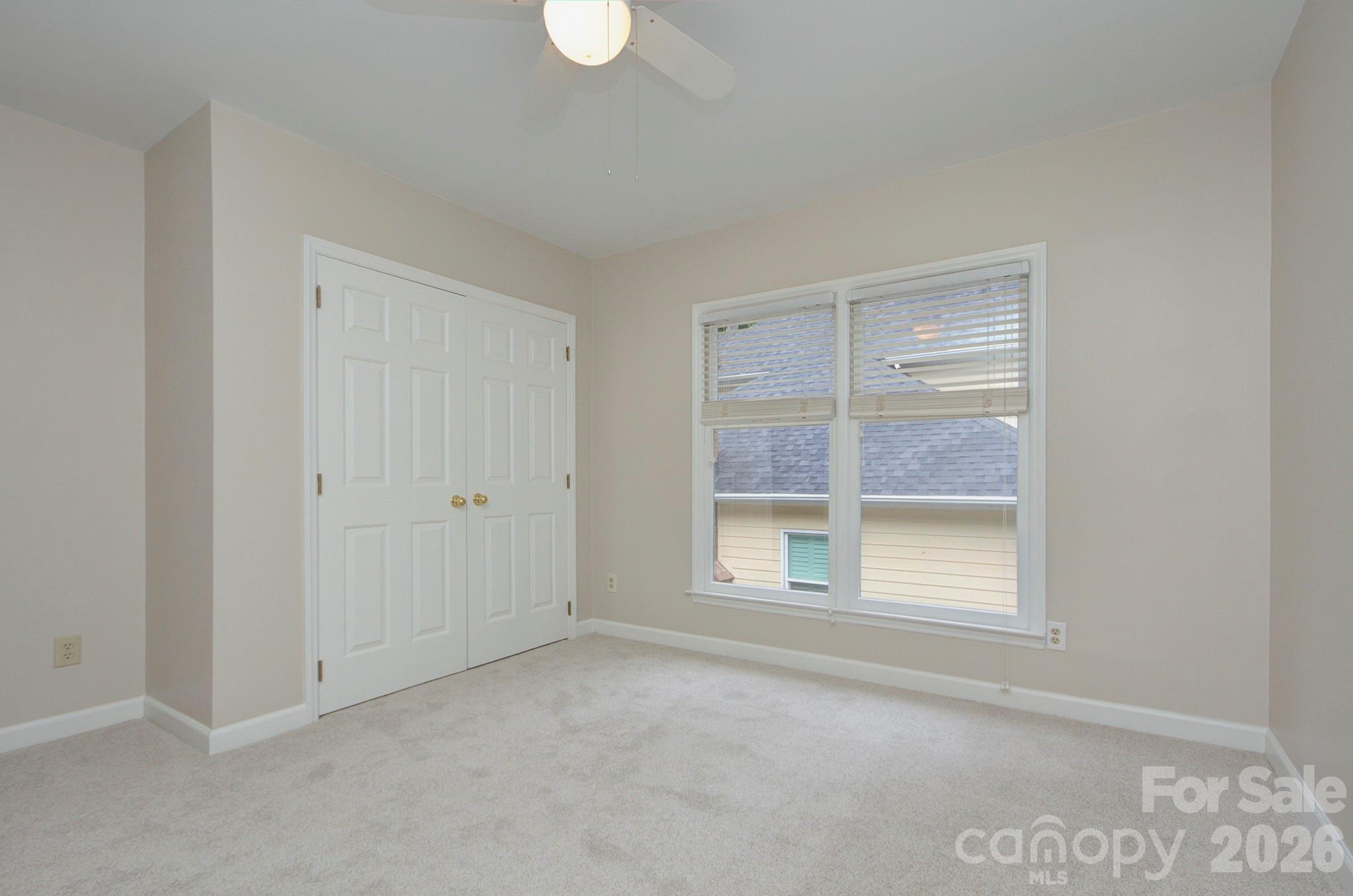 2000 Victorian Place Property Photo 22