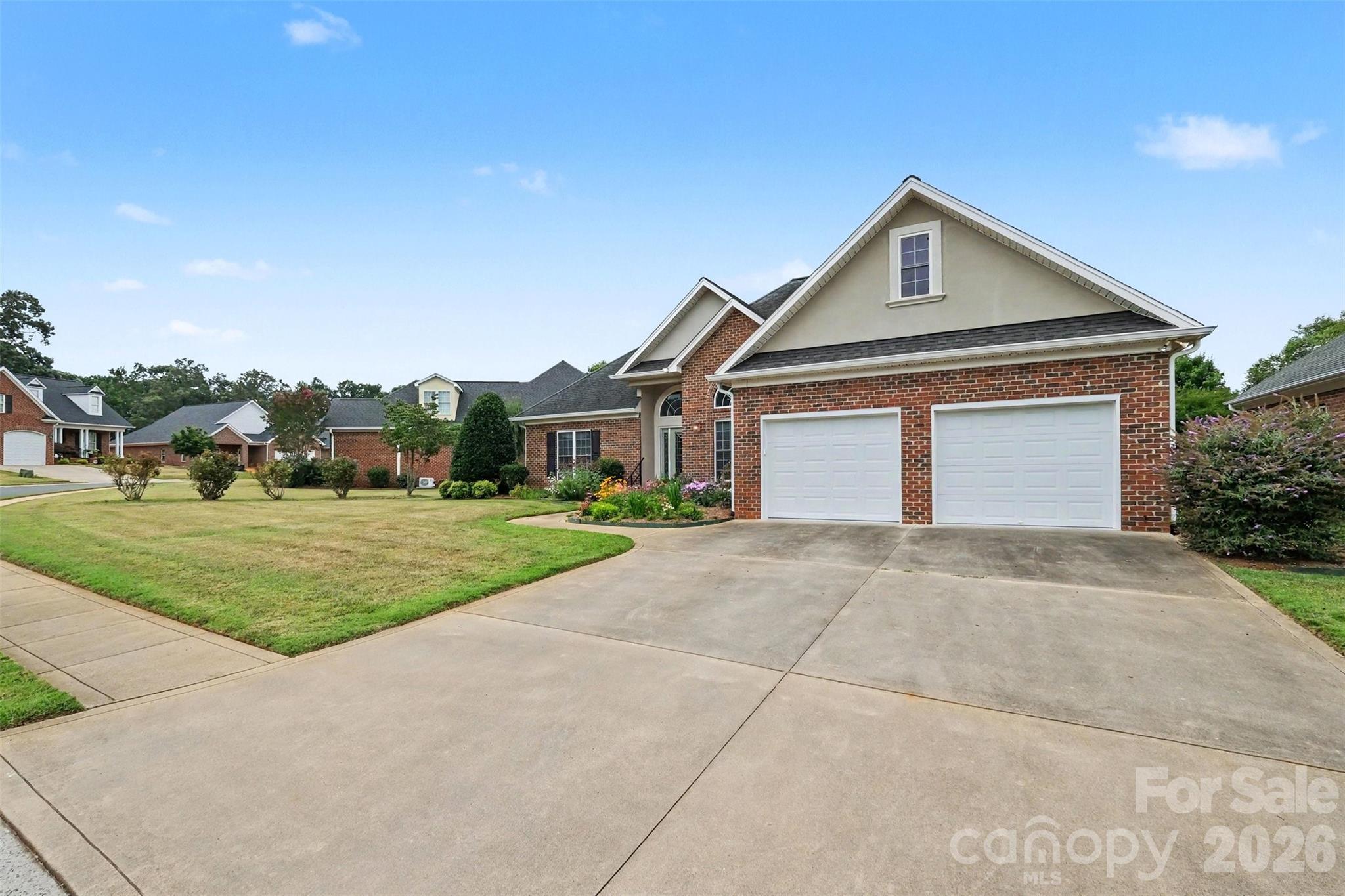 115 Blakemore Drive Property Photo 3
