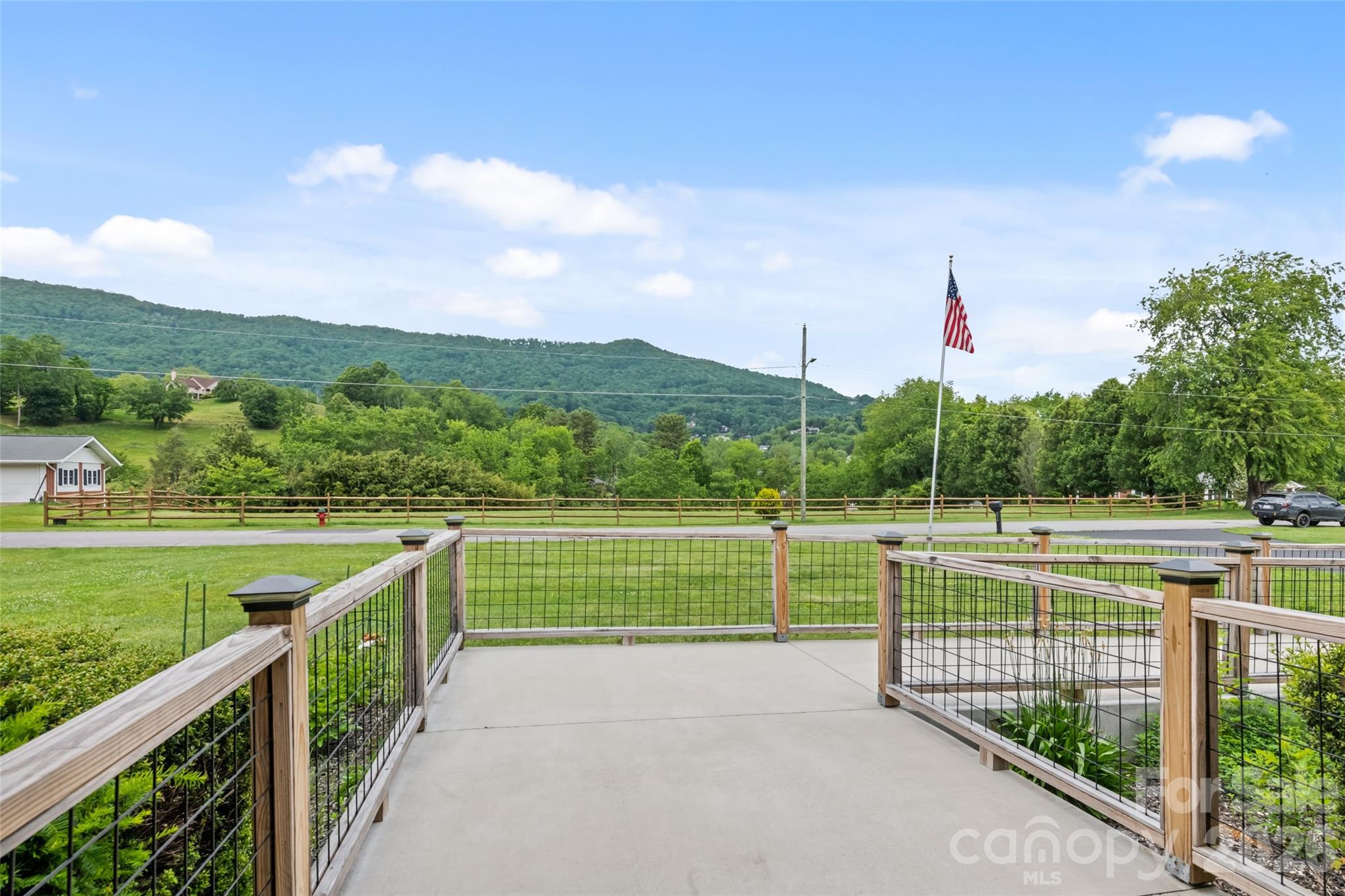 225 Valley View Terrace Property Photo 4