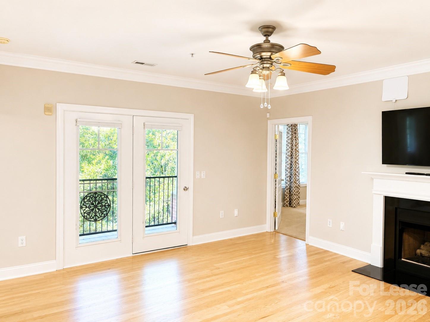 785 Magnolia Avenue Property Photo 3