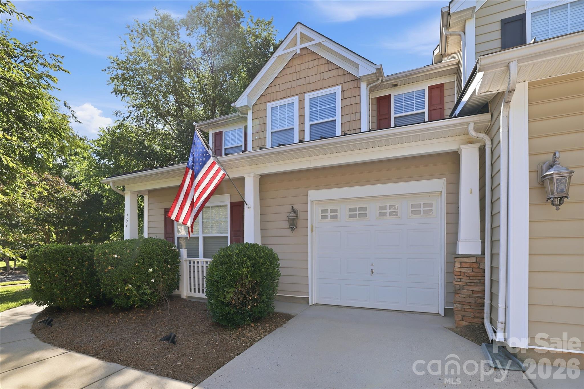 754 Winding Way Property Photo 7