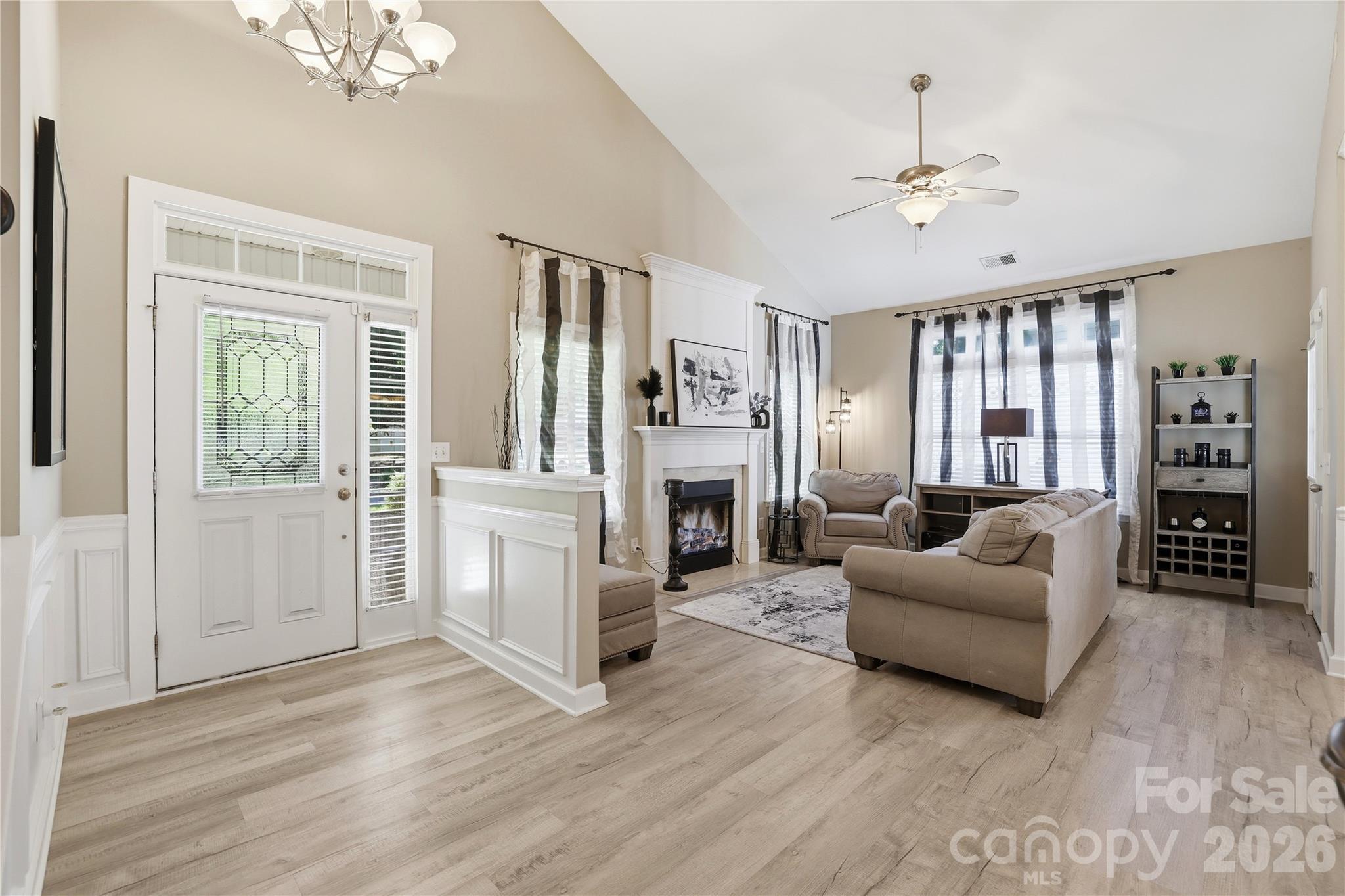 754 Winding Way Property Photo 10