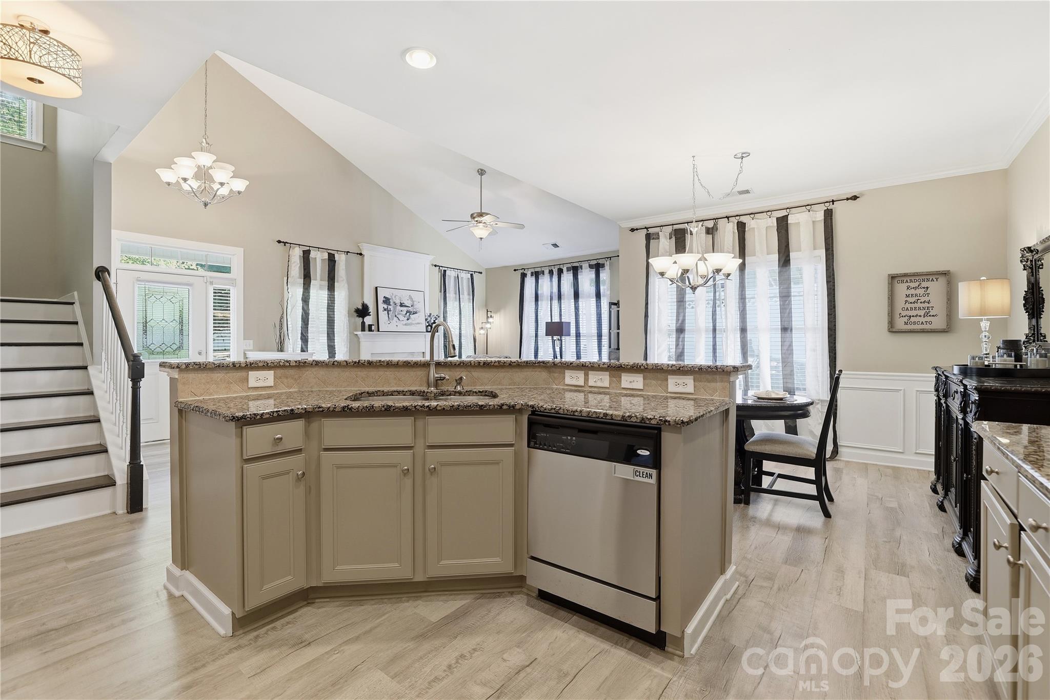 754 Winding Way Property Photo 16