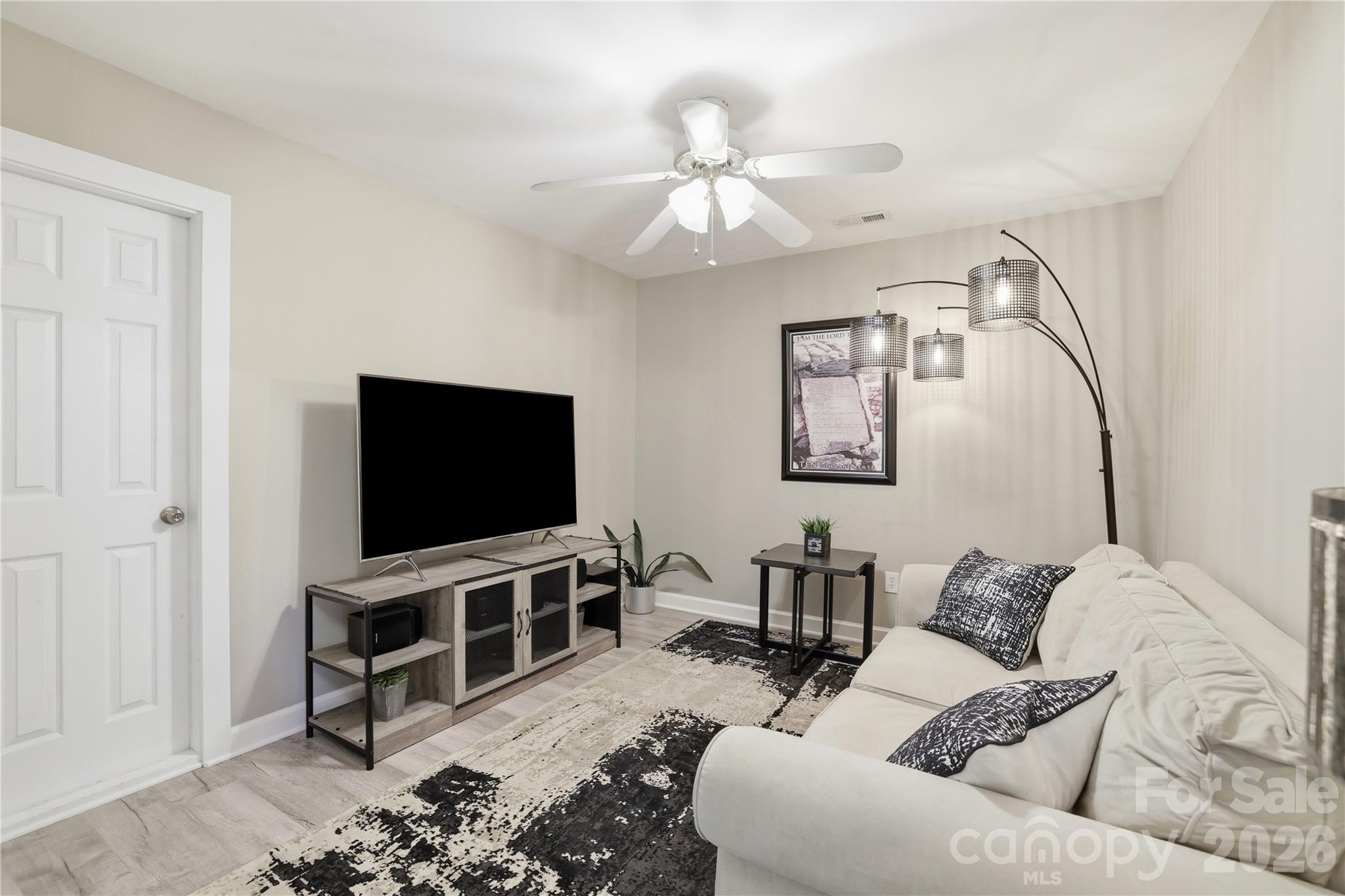754 Winding Way Property Photo 22