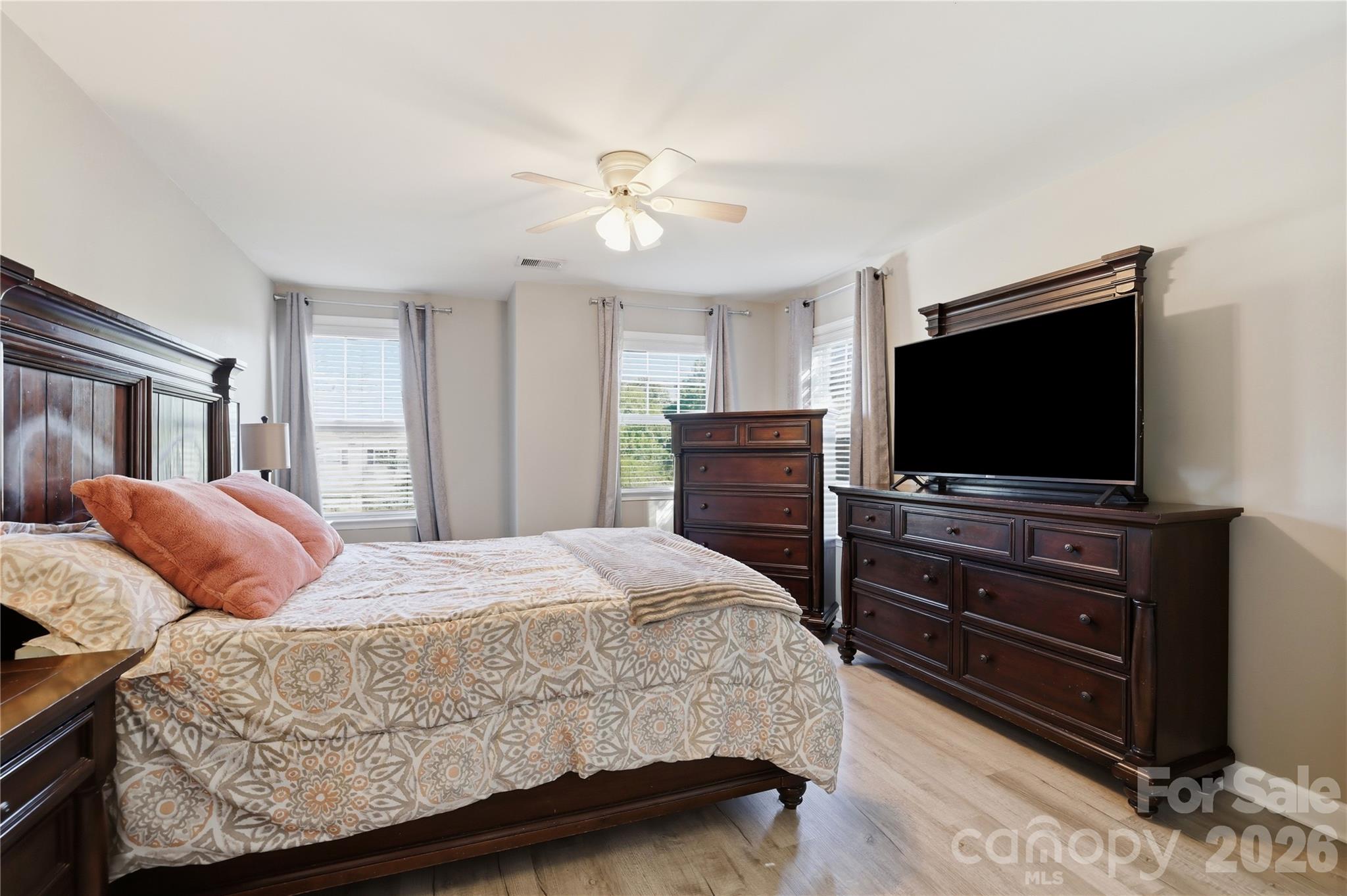 754 Winding Way Property Photo 28