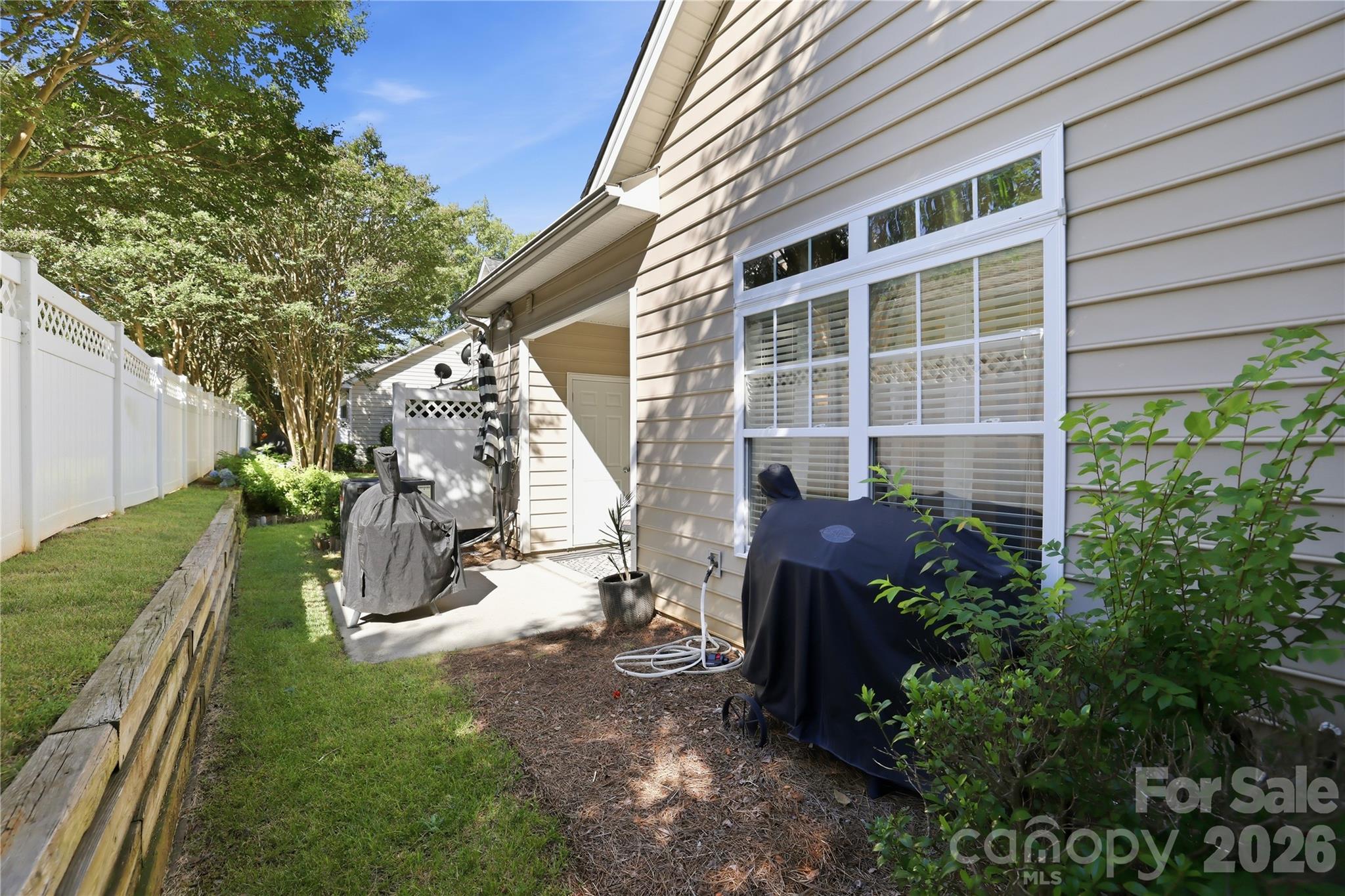 754 Winding Way Property Photo 32