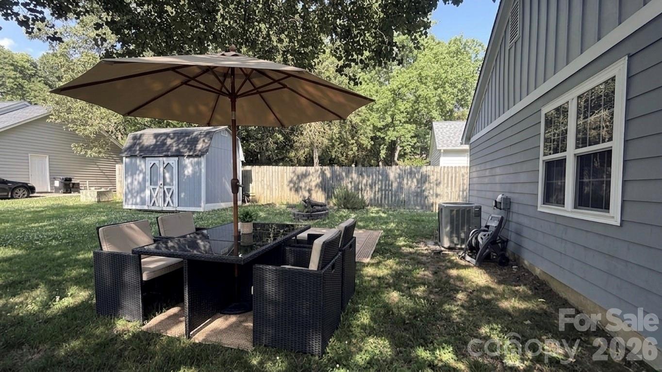 12334 Danby Road Property Photo 10