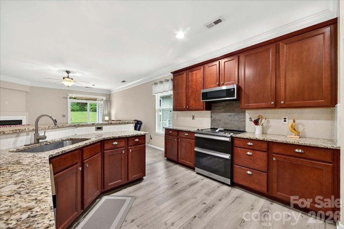 448 Anvil Draw Place Property Photo 12